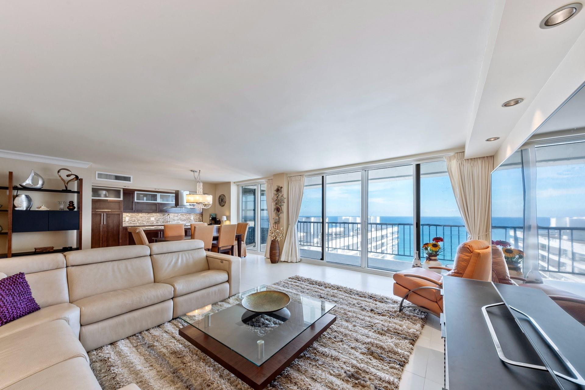 PLAZA SOUTH CONDO - Residential Lease