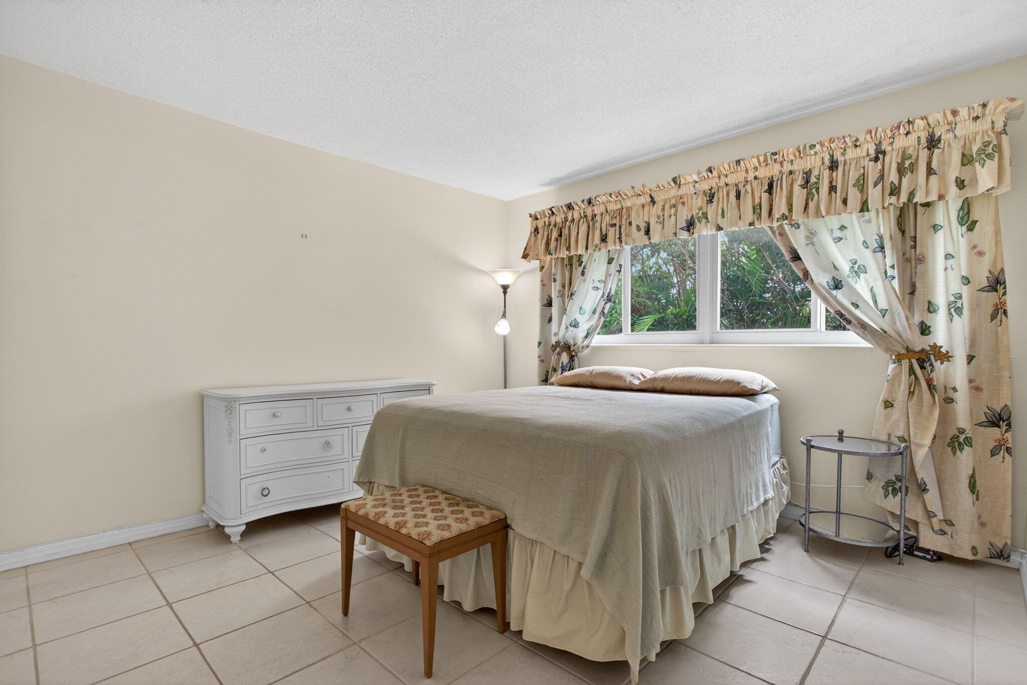 VENETIAN PARK GARDENS CONDO - Residential