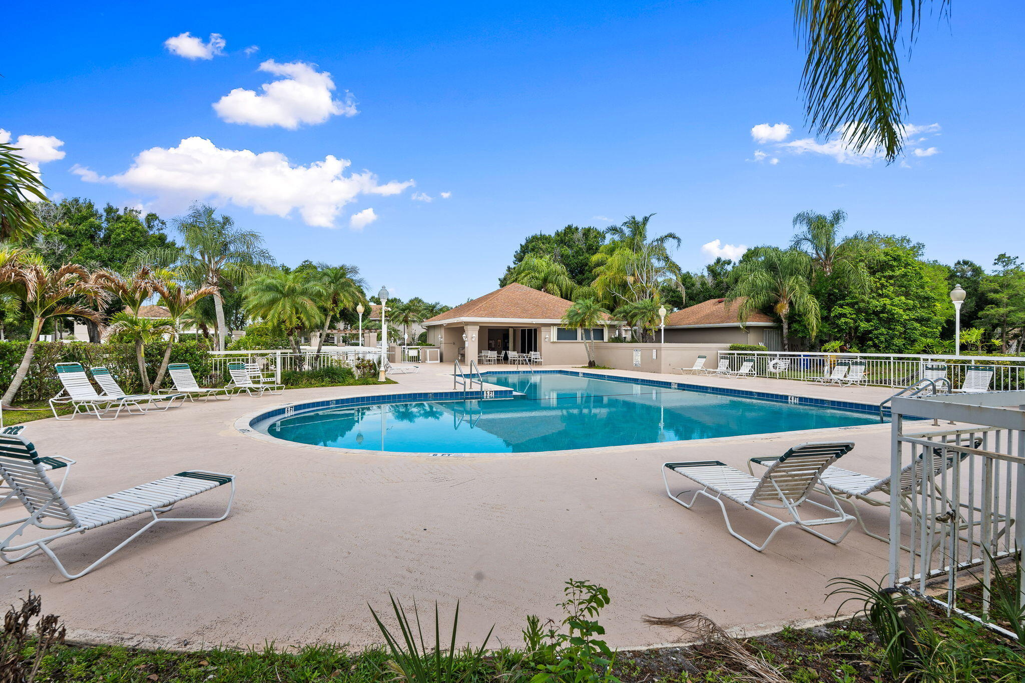 SUNSET TRACE AT MARTIN DOWNS (AKA MARTIN DOWNS PLA - Residential
