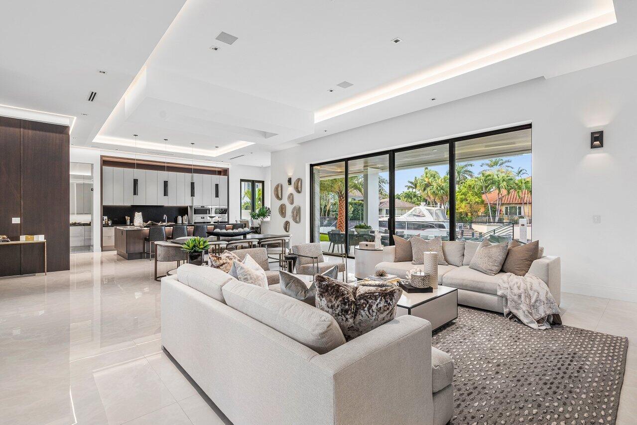 SUN AND SURF CLUB COMMUNITY - Residential