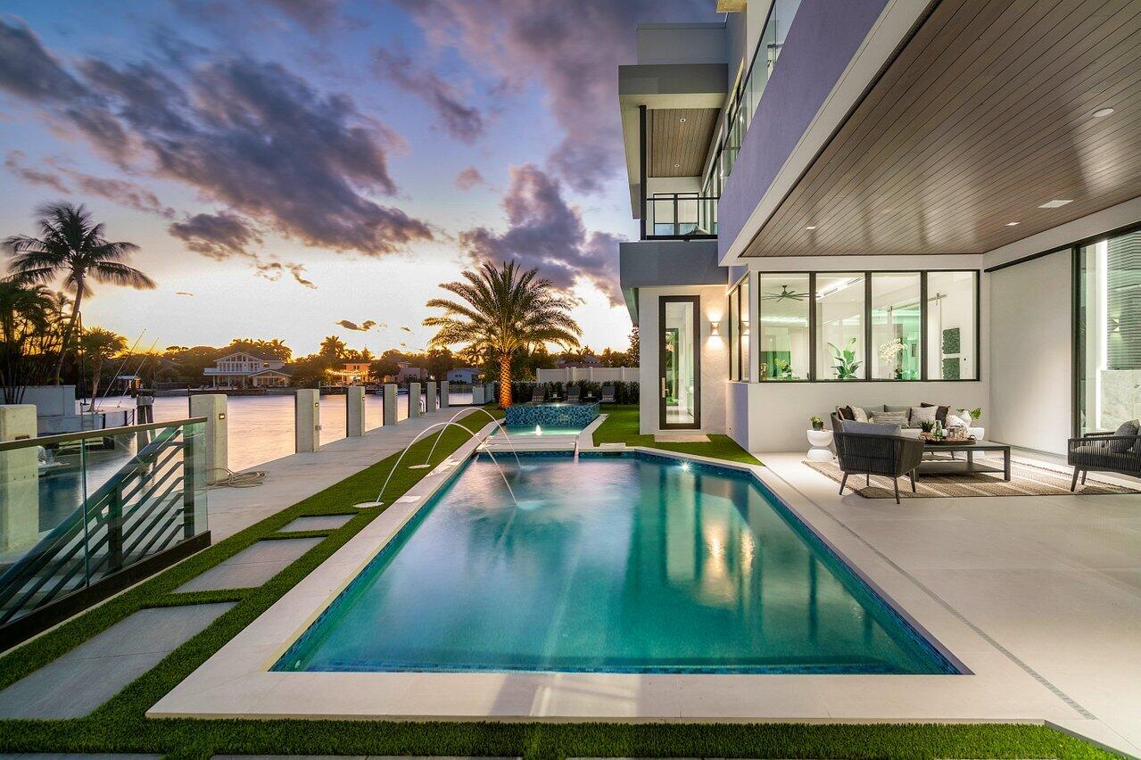 SUN AND SURF CLUB COMMUNITY - Residential