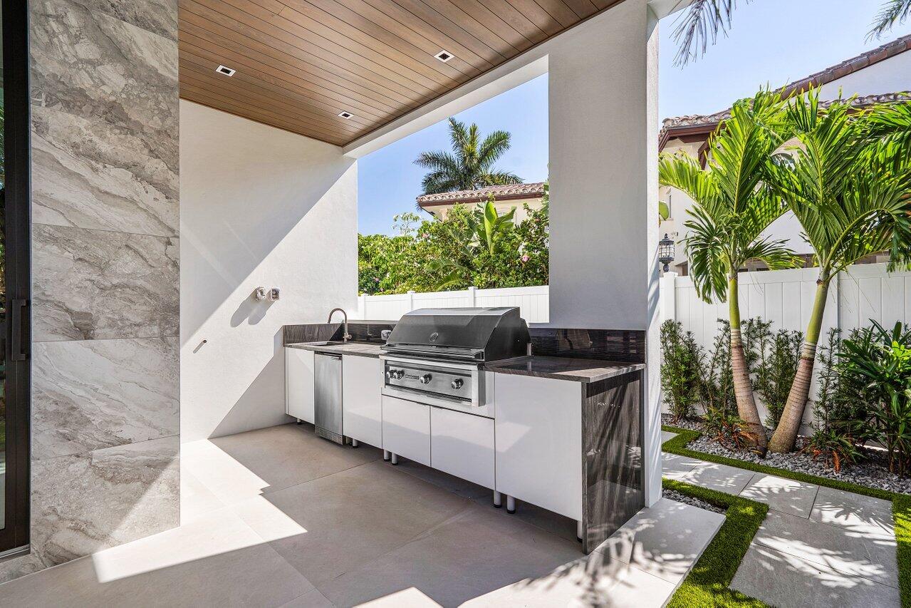 SUN AND SURF CLUB COMMUNITY - Residential