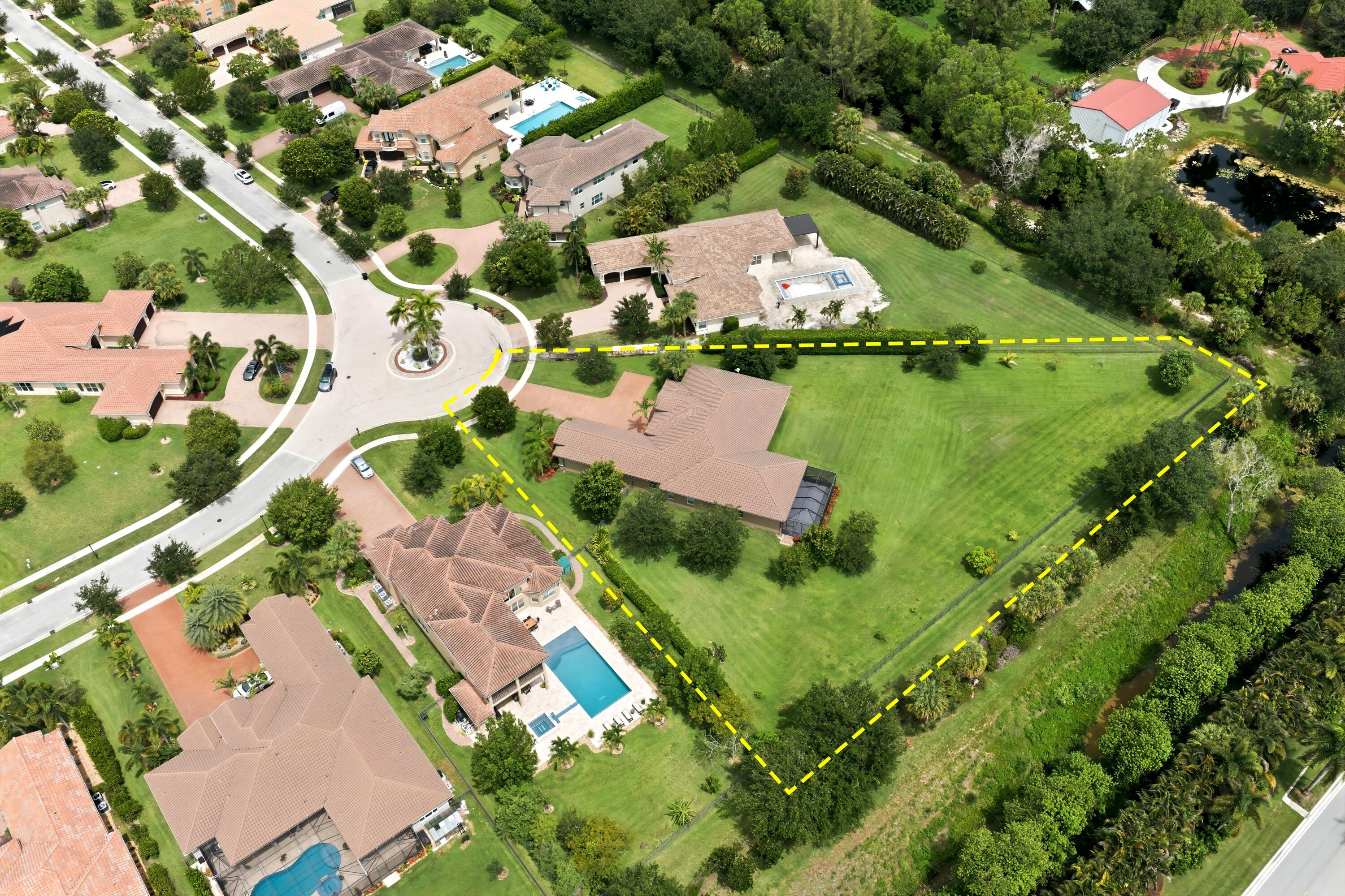BAYHILL ESTATES - Residential