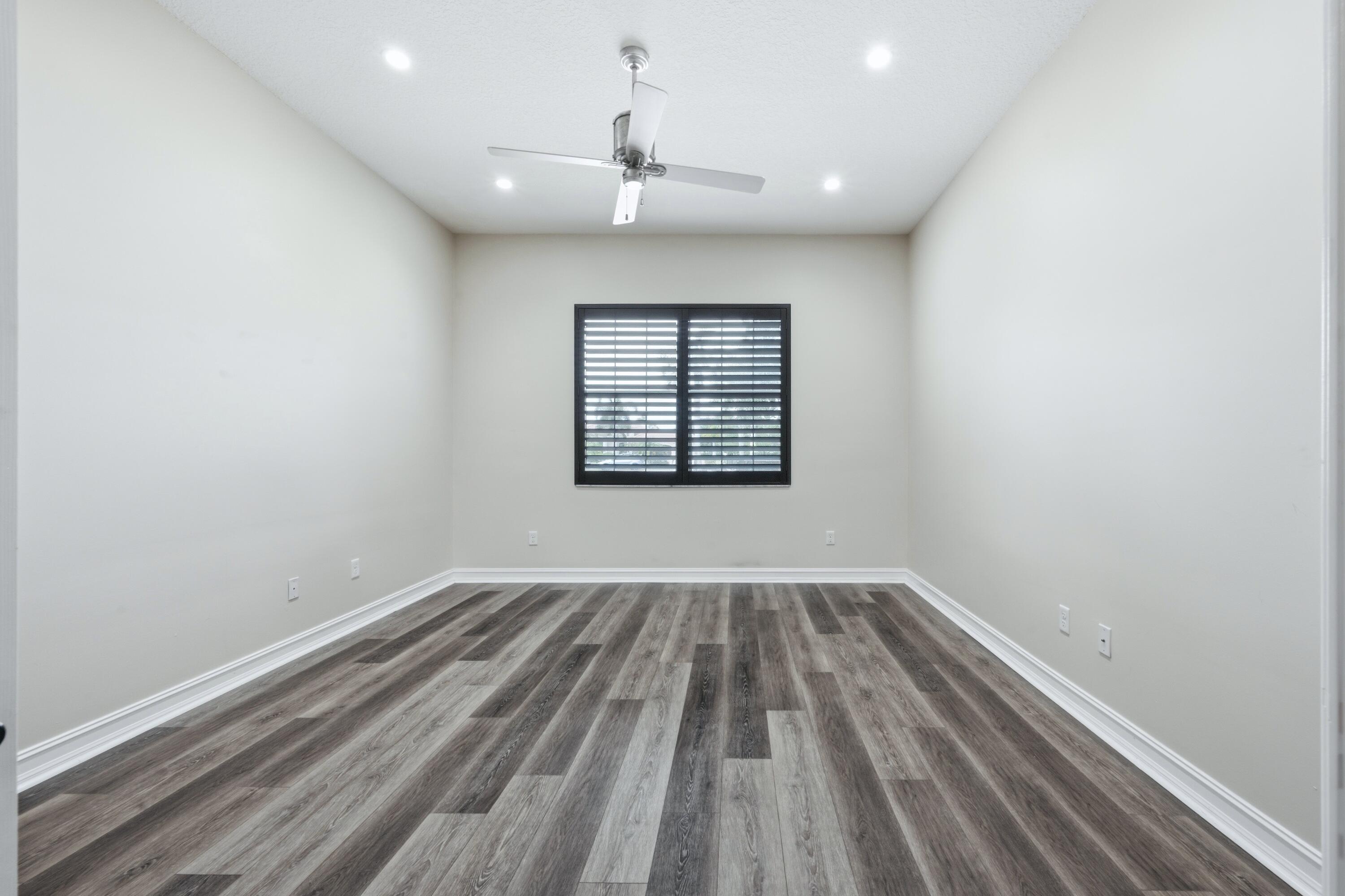 BAYHILL ESTATES - Residential