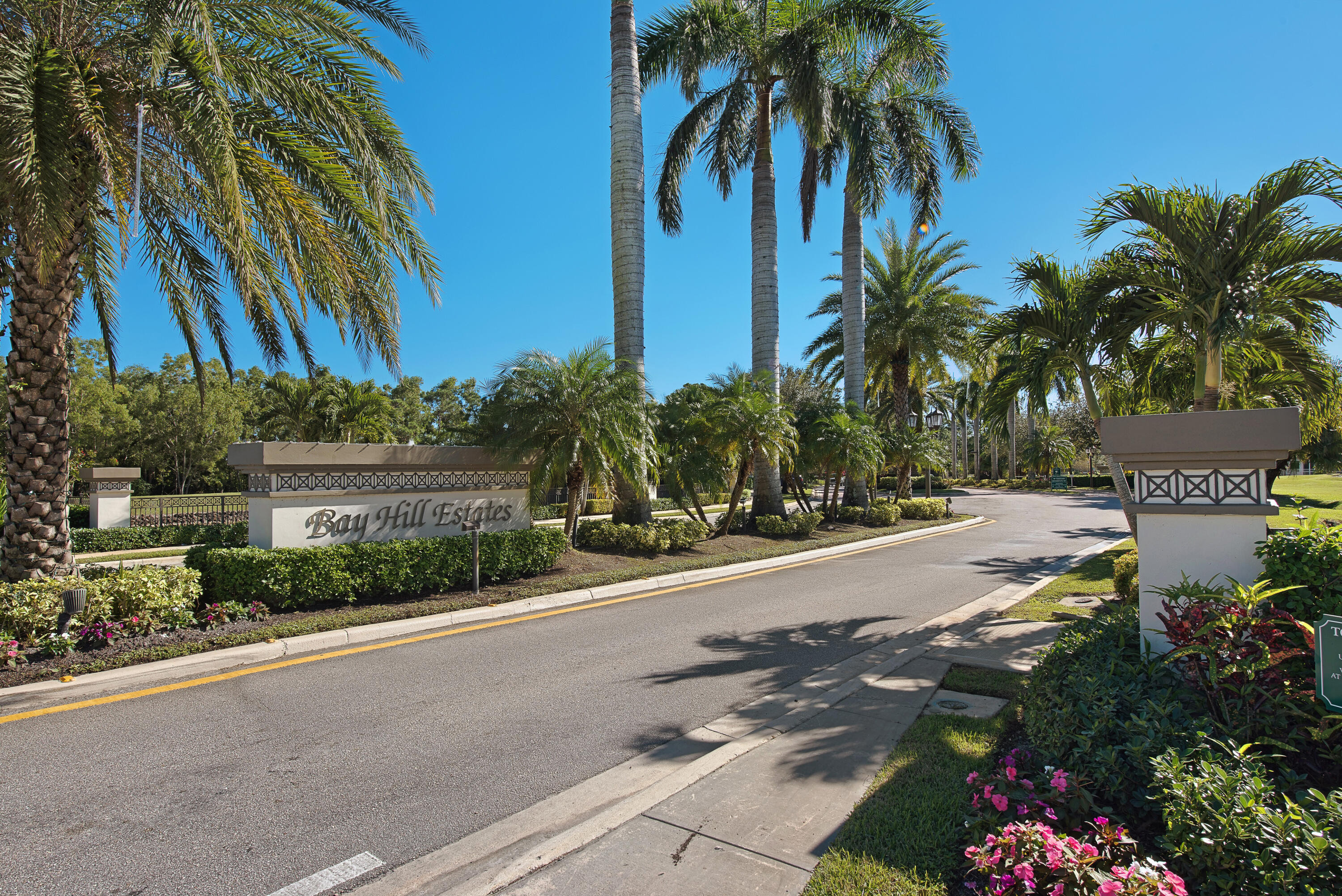 BAYHILL ESTATES - Residential