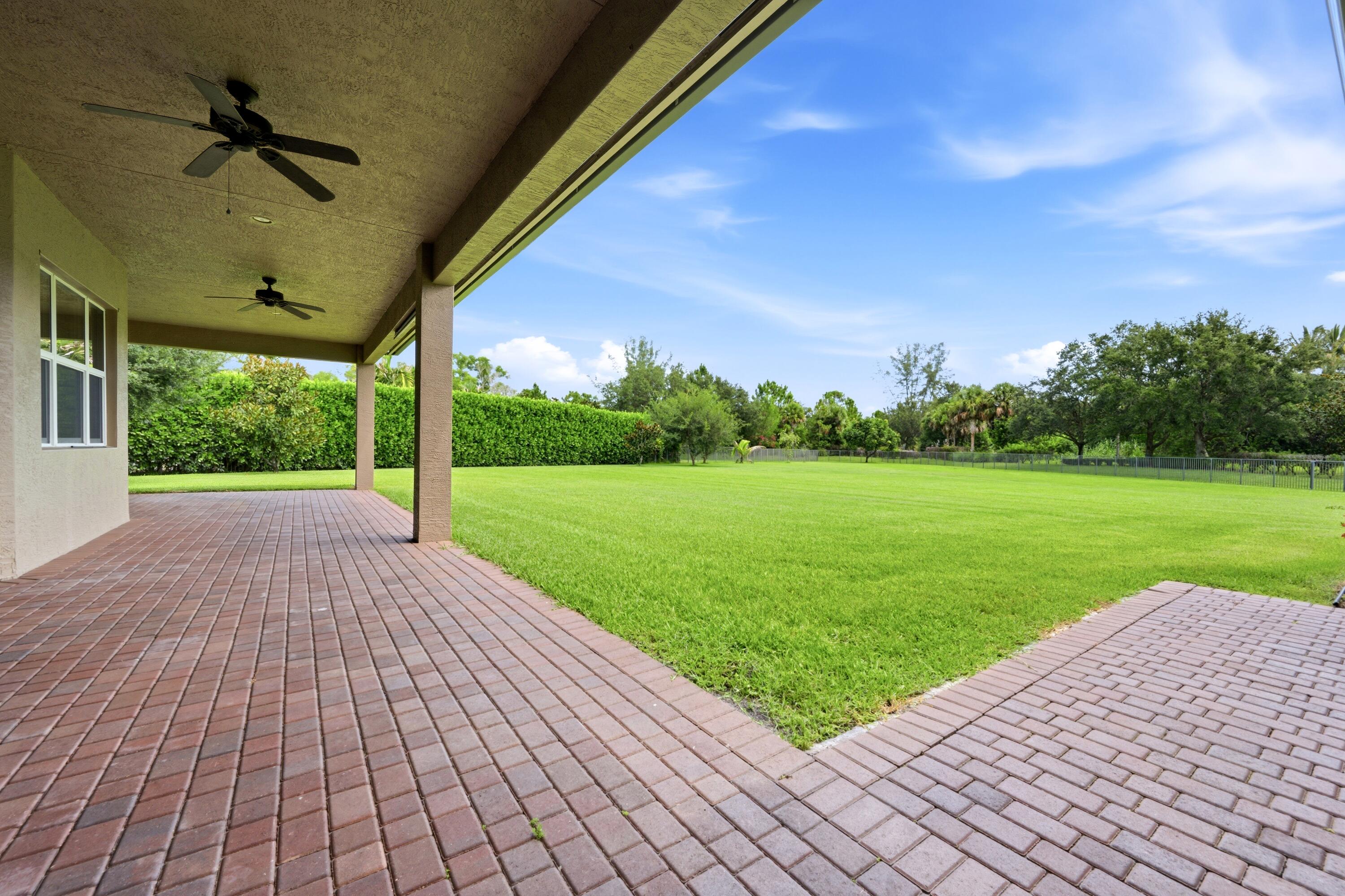 BAYHILL ESTATES - Residential
