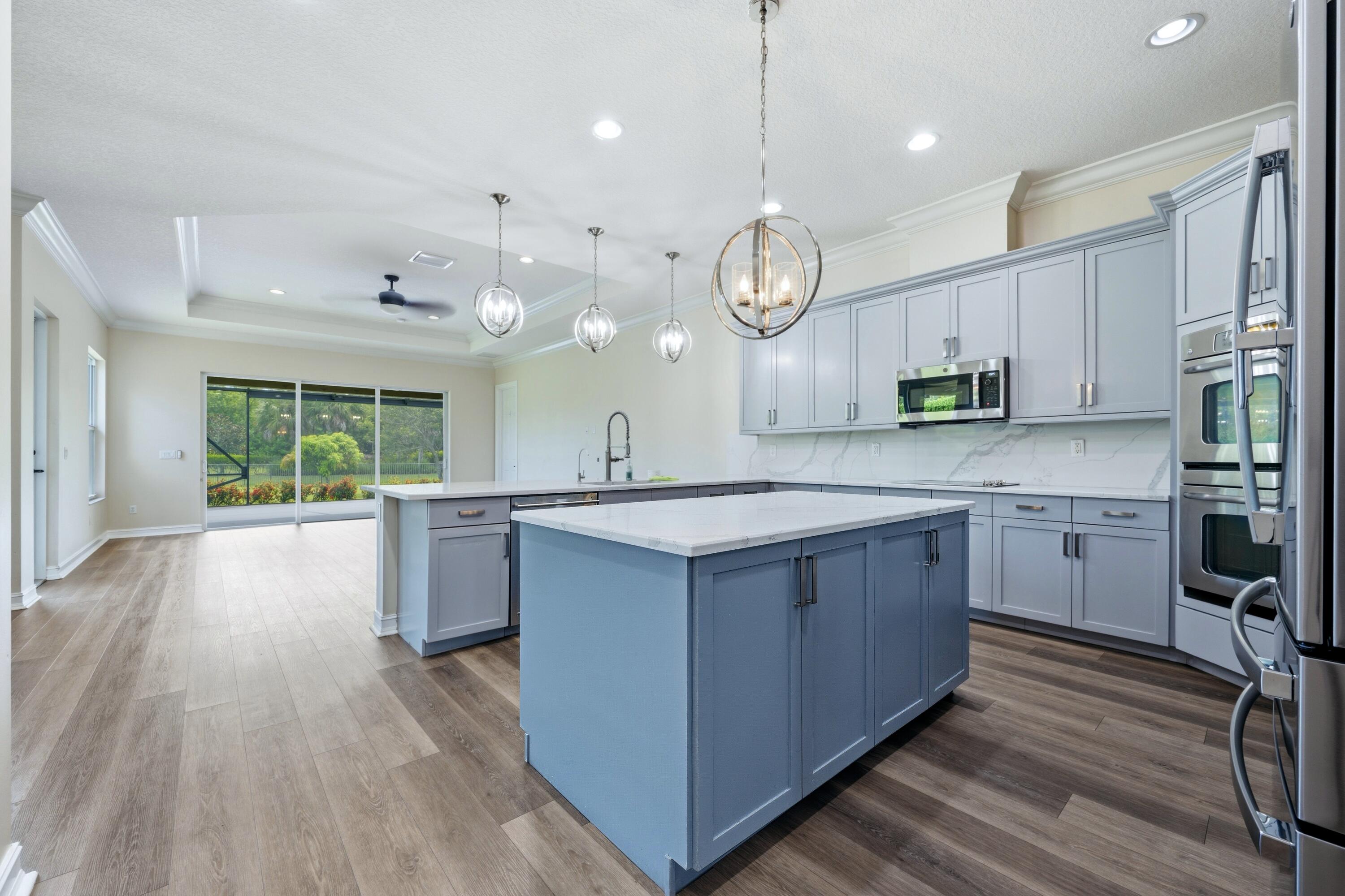 BAYHILL ESTATES - Residential