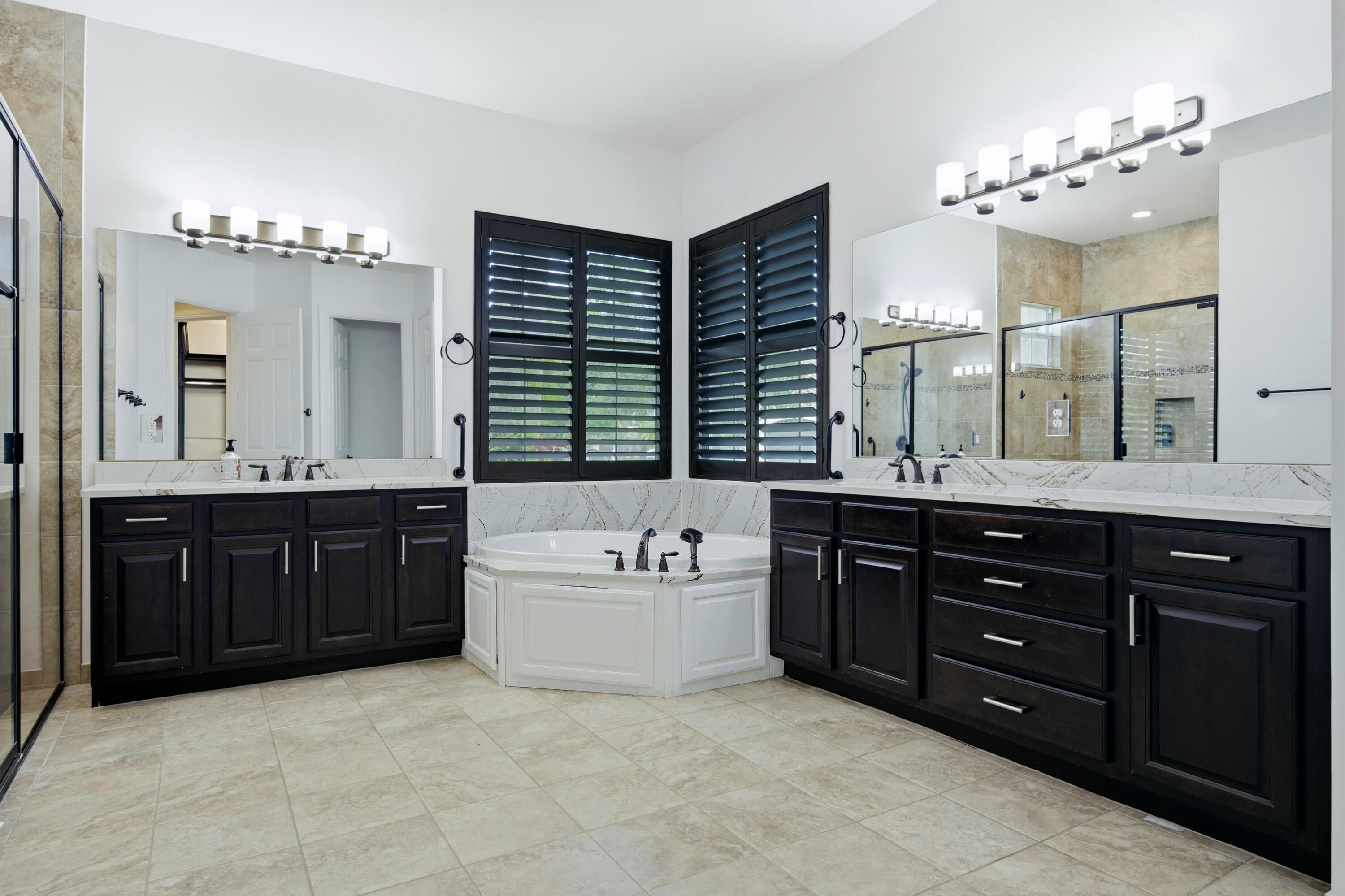 BAYHILL ESTATES - Residential