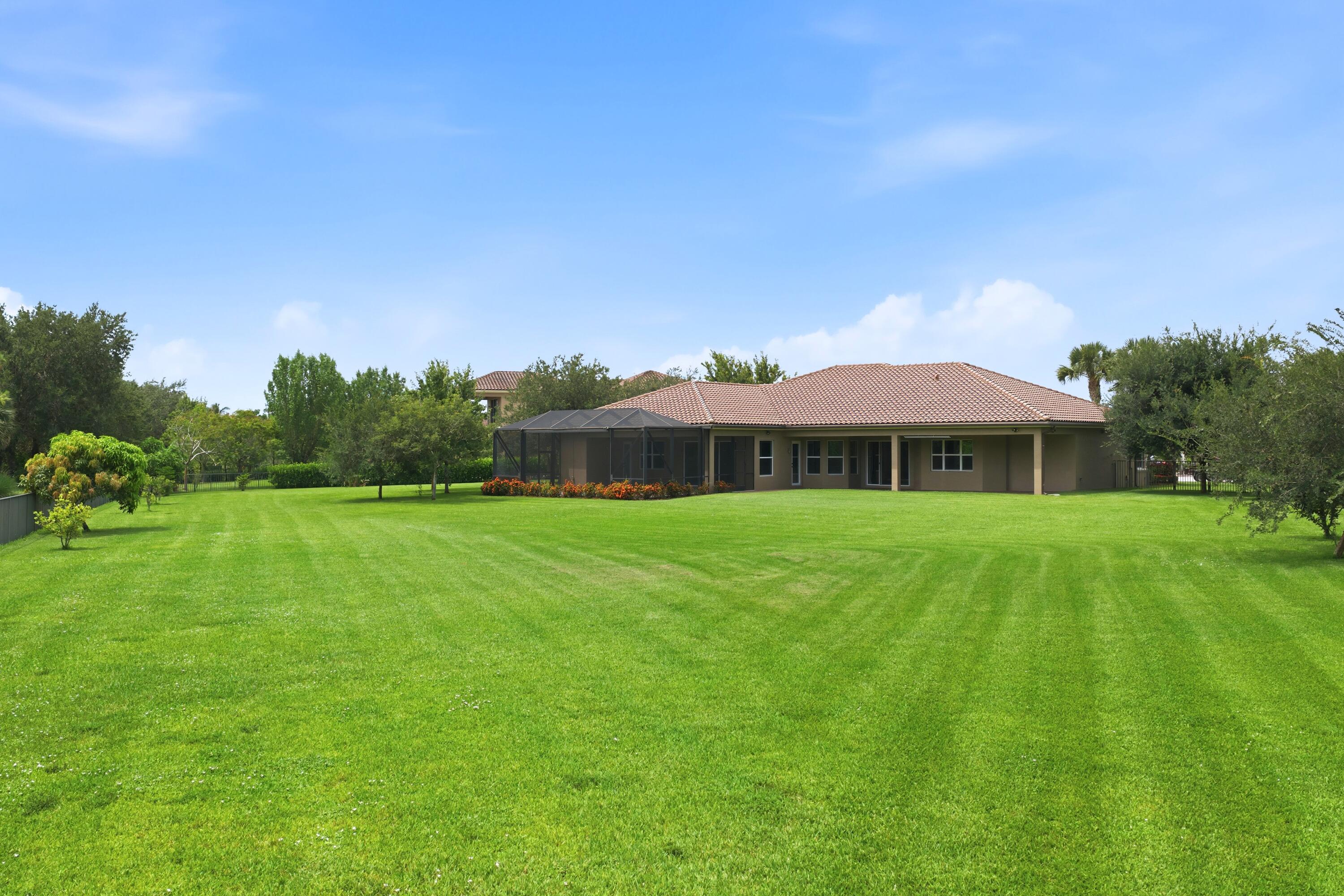 BAYHILL ESTATES - Residential