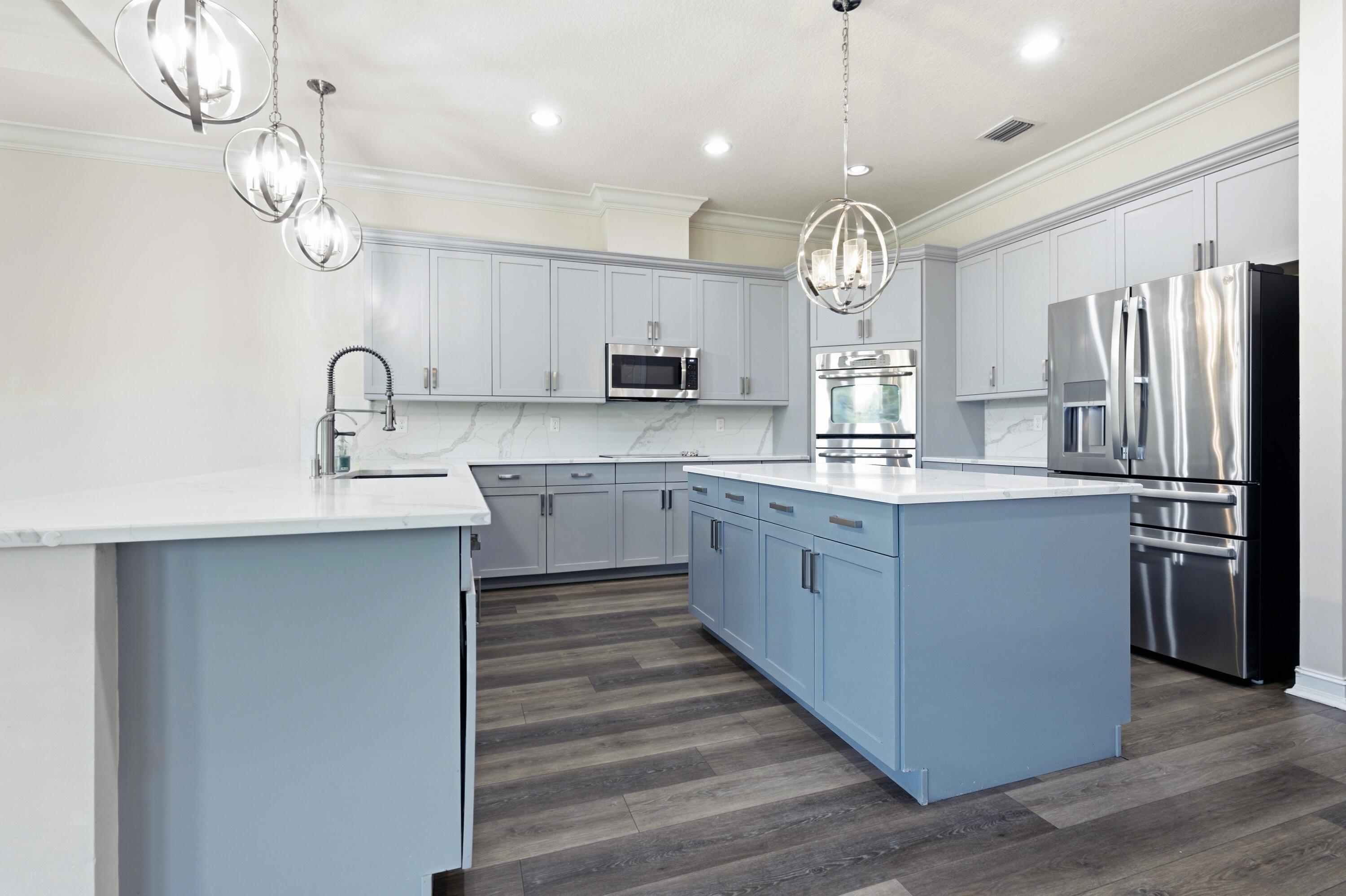BAYHILL ESTATES - Residential