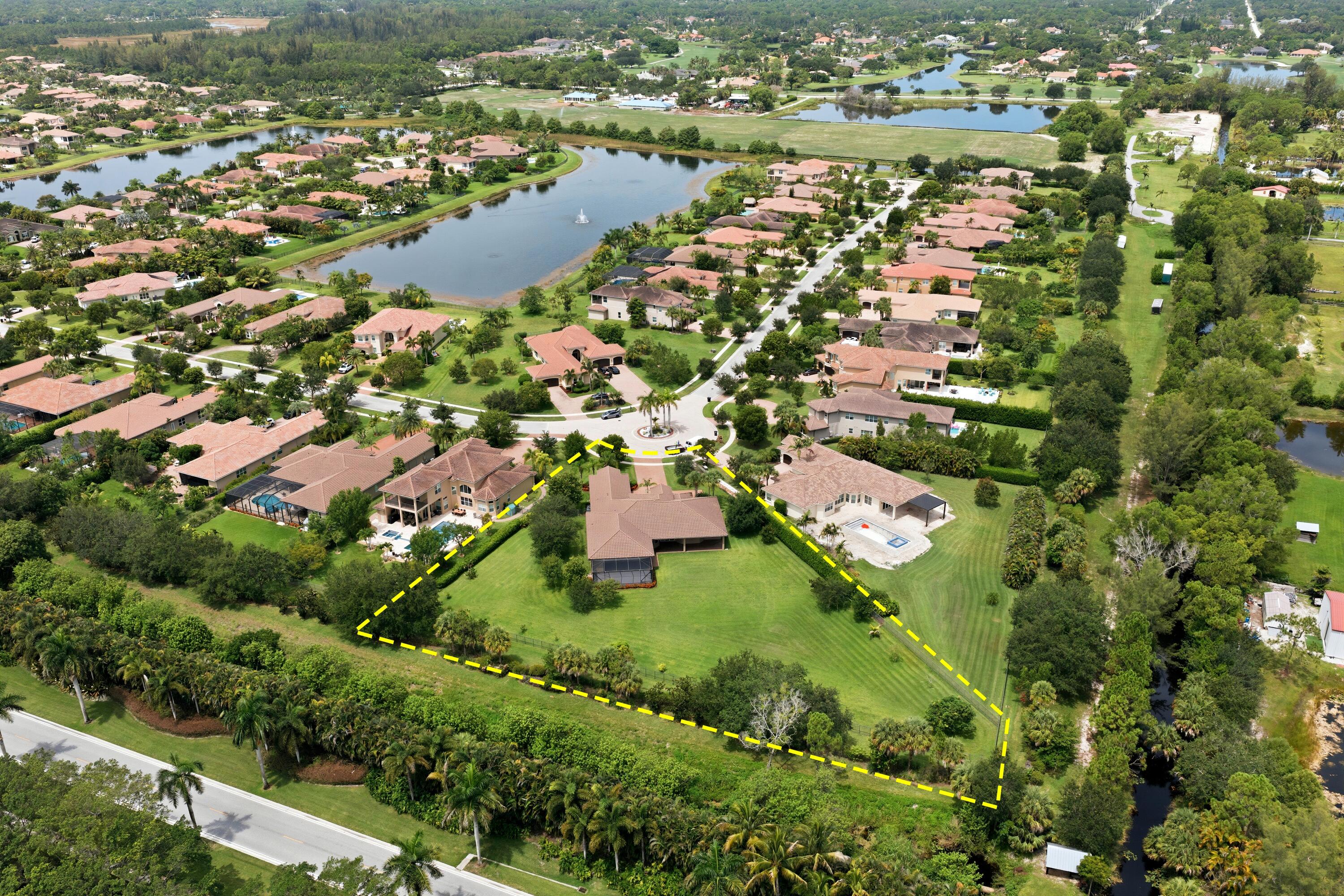 BAYHILL ESTATES - Residential