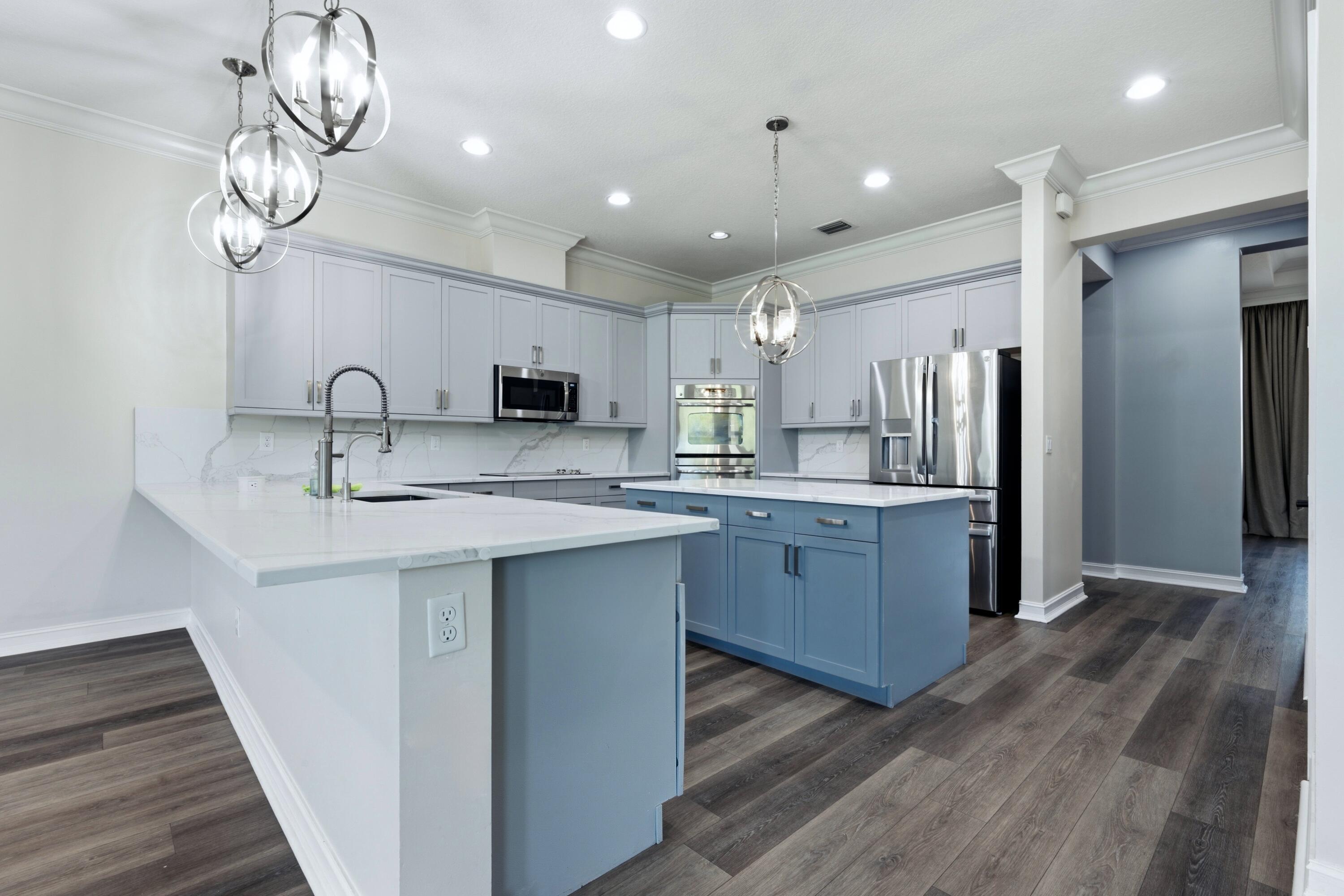 BAYHILL ESTATES - Residential