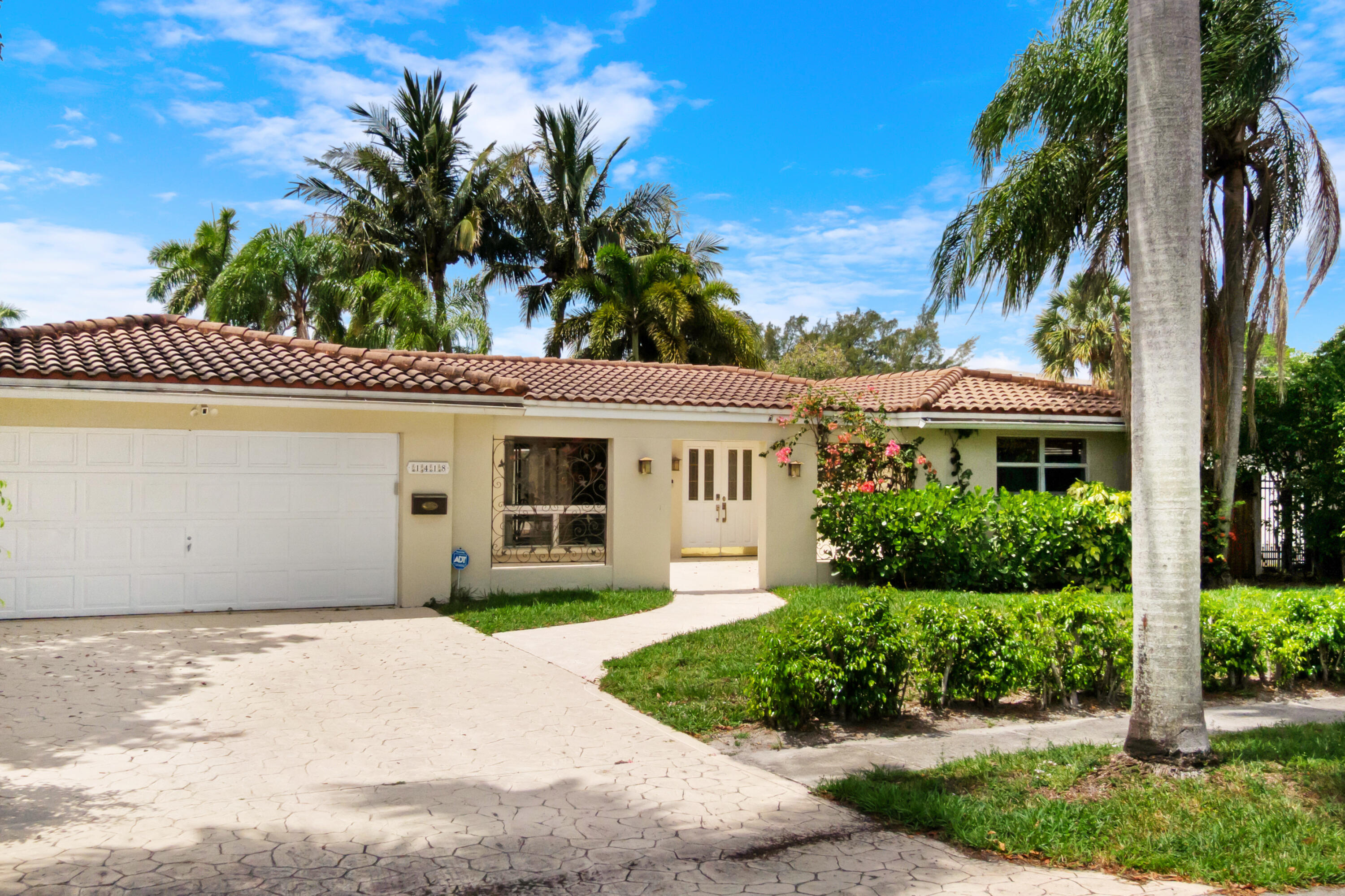 CORAL RIDGE ISLES - Residential Lease