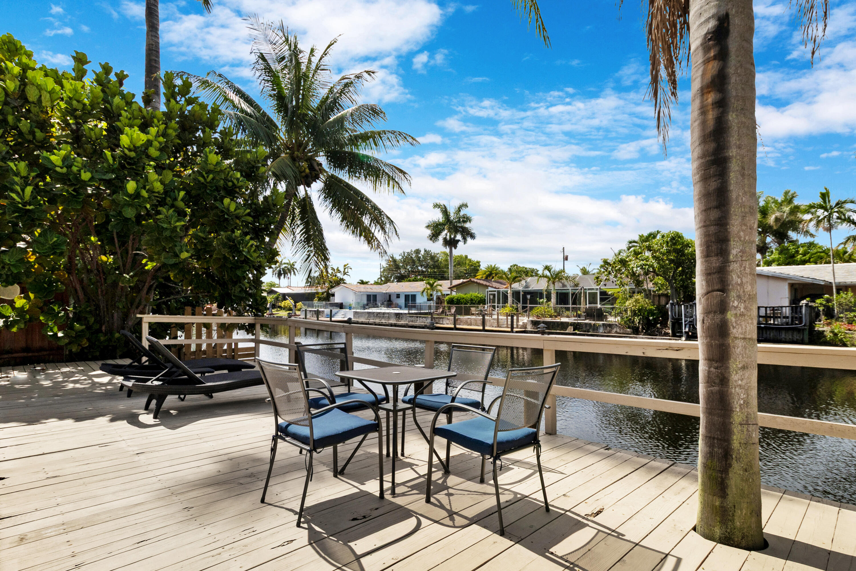 CORAL RIDGE ISLES - Residential Lease