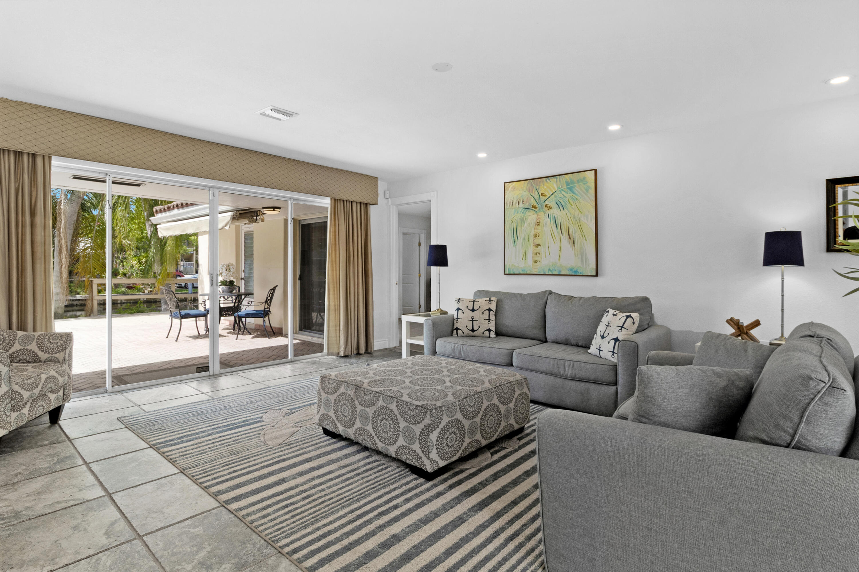 CORAL RIDGE ISLES - Residential Lease