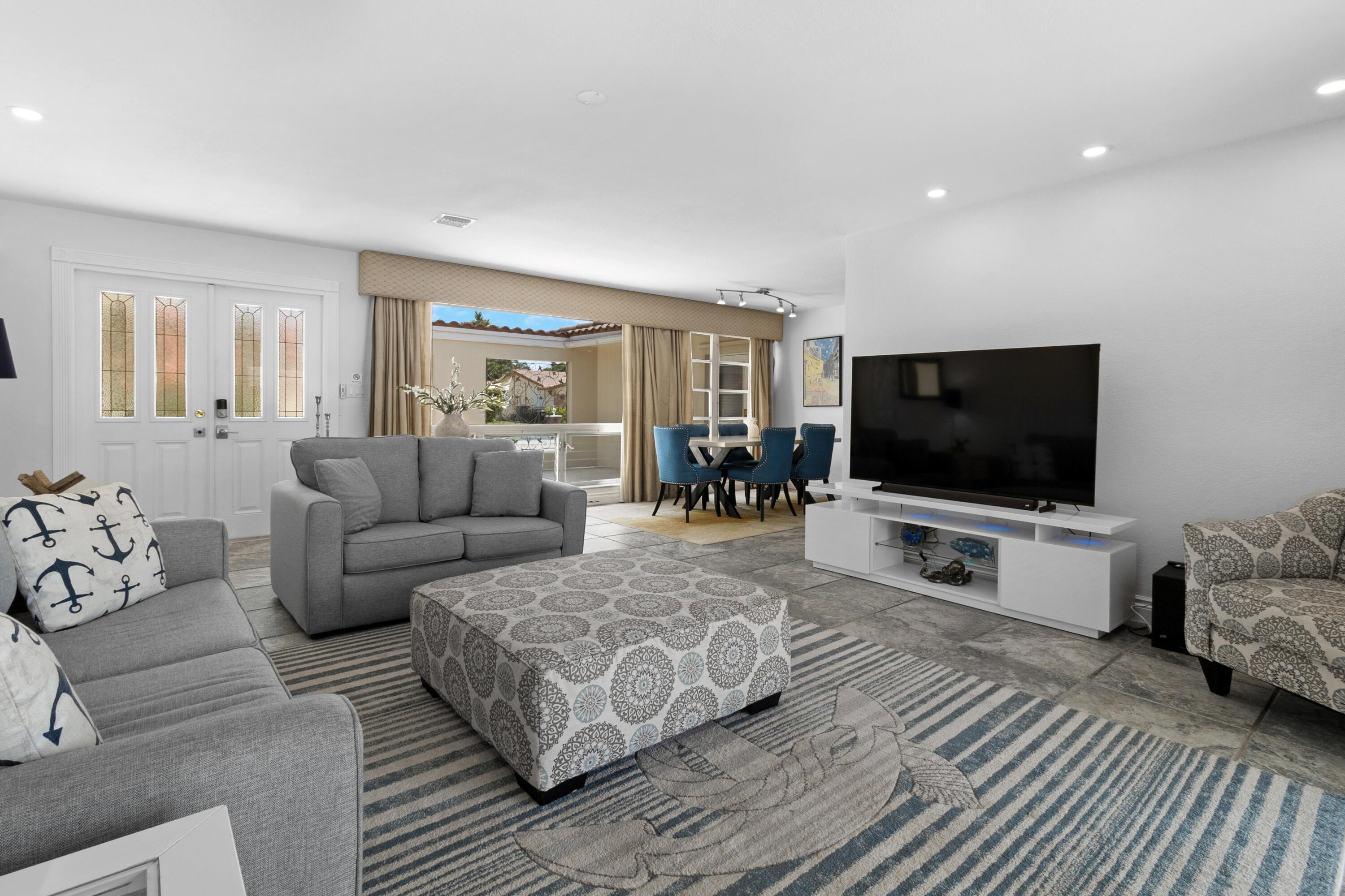 CORAL RIDGE ISLES - Residential Lease