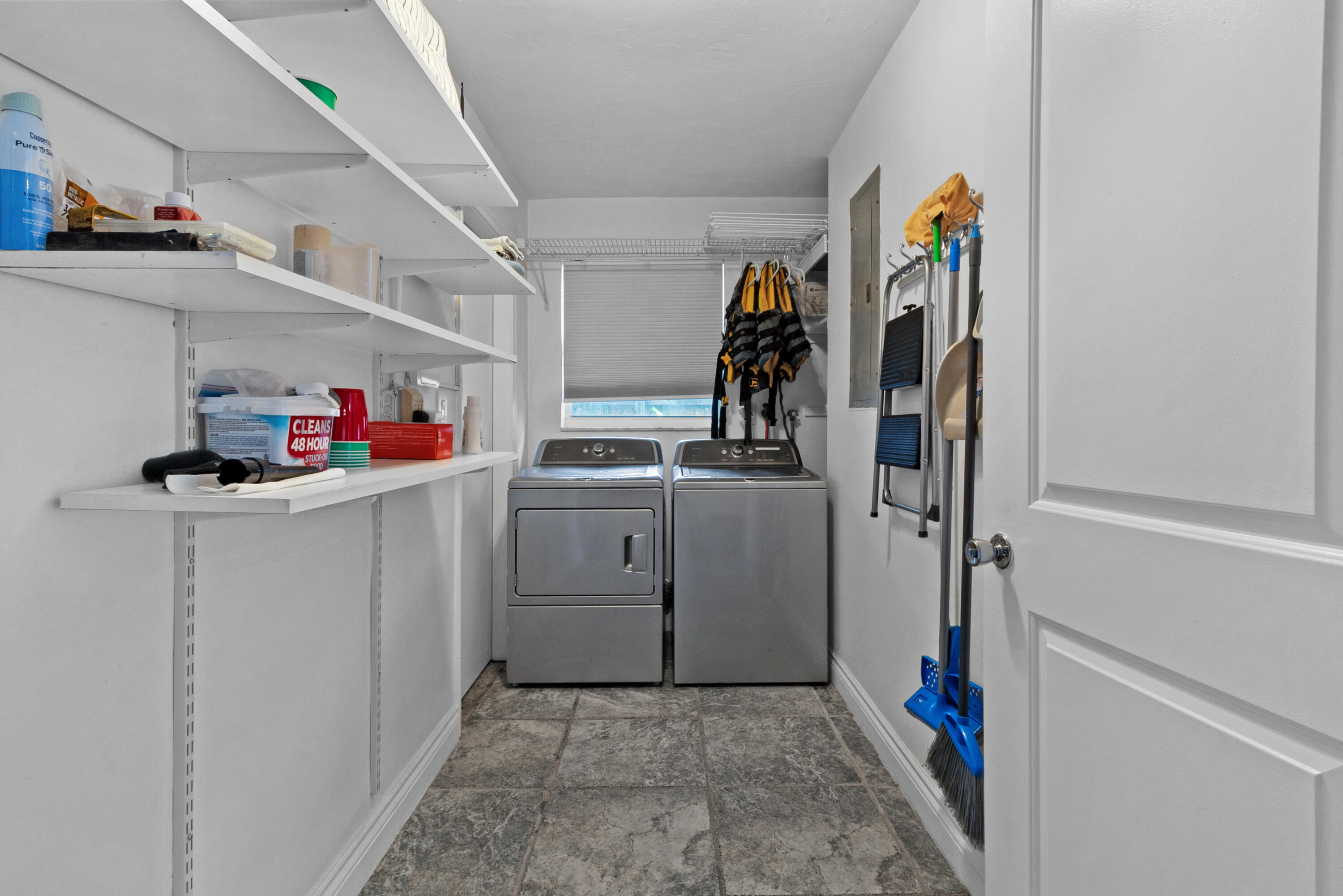 CORAL RIDGE ISLES - Residential Lease
