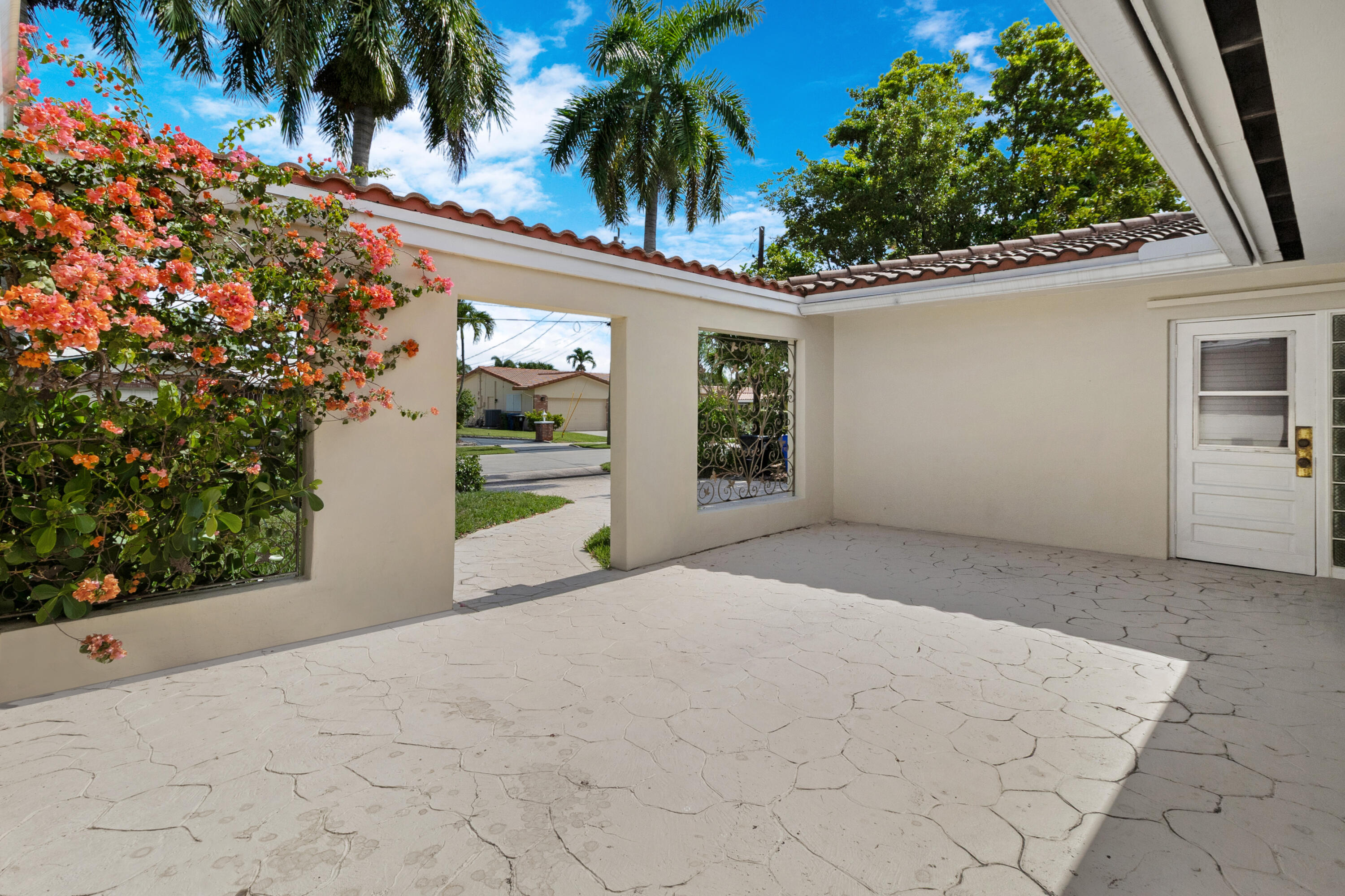 CORAL RIDGE ISLES - Residential Lease