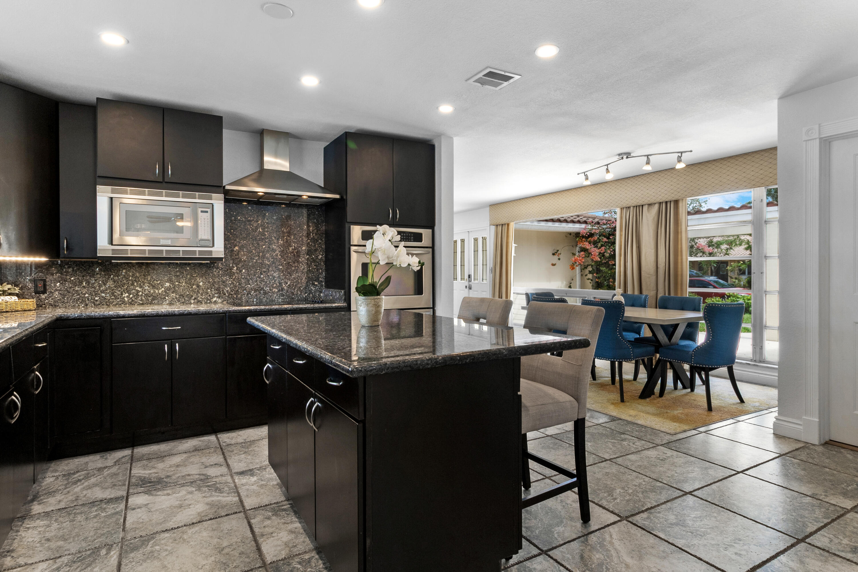 CORAL RIDGE ISLES - Residential Lease