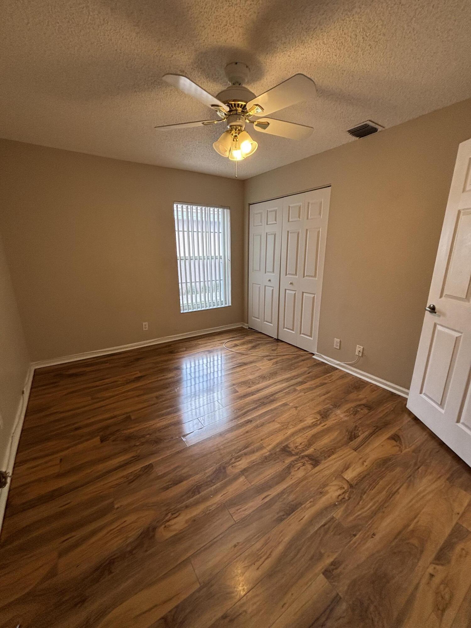 ANDROS ISLE PAR A - Residential Lease