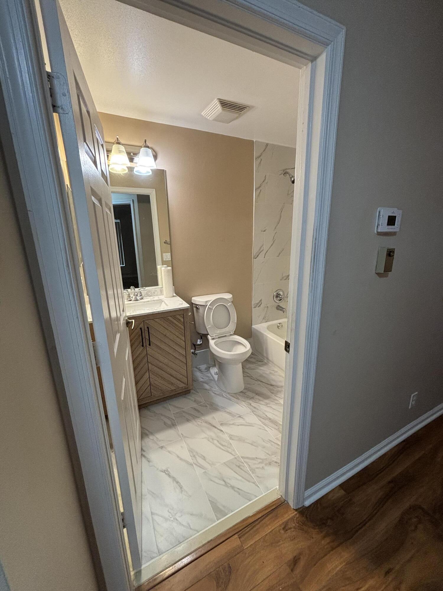 ANDROS ISLE PAR A - Residential Lease