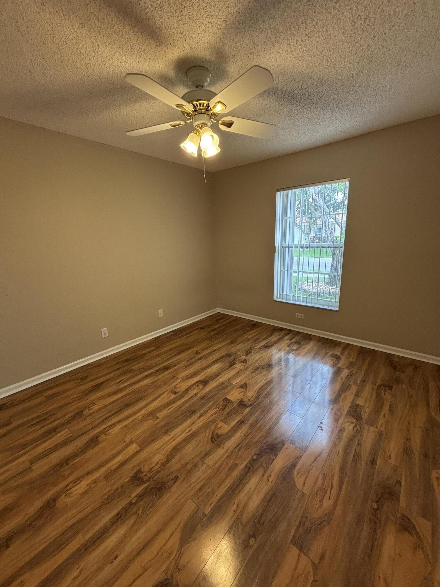 ANDROS ISLE PAR A - Residential Lease