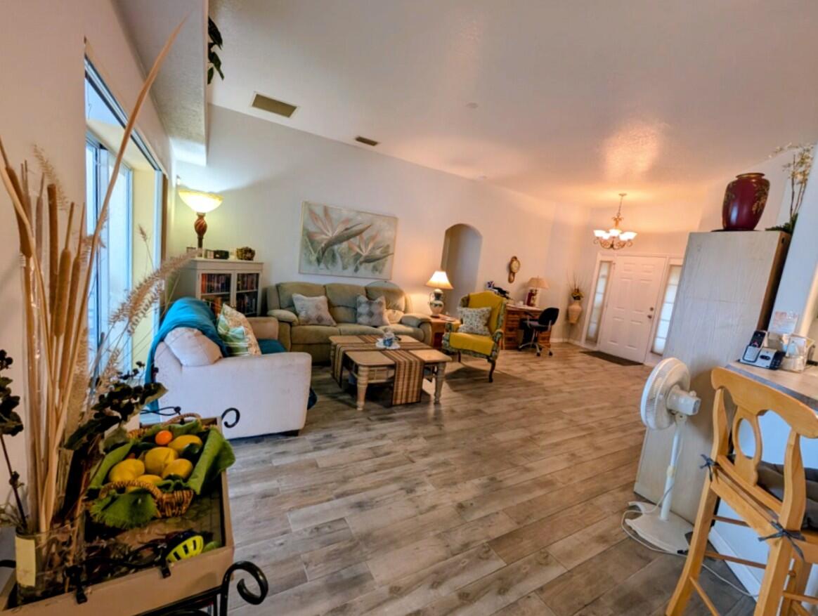 PORT ST LUCIE SECTION 18 - Residential