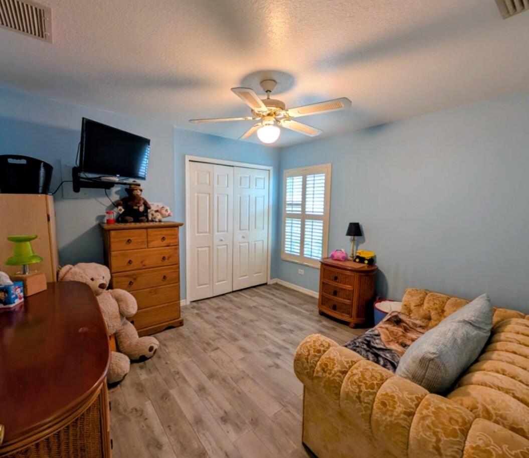 PORT ST LUCIE SECTION 18 - Residential