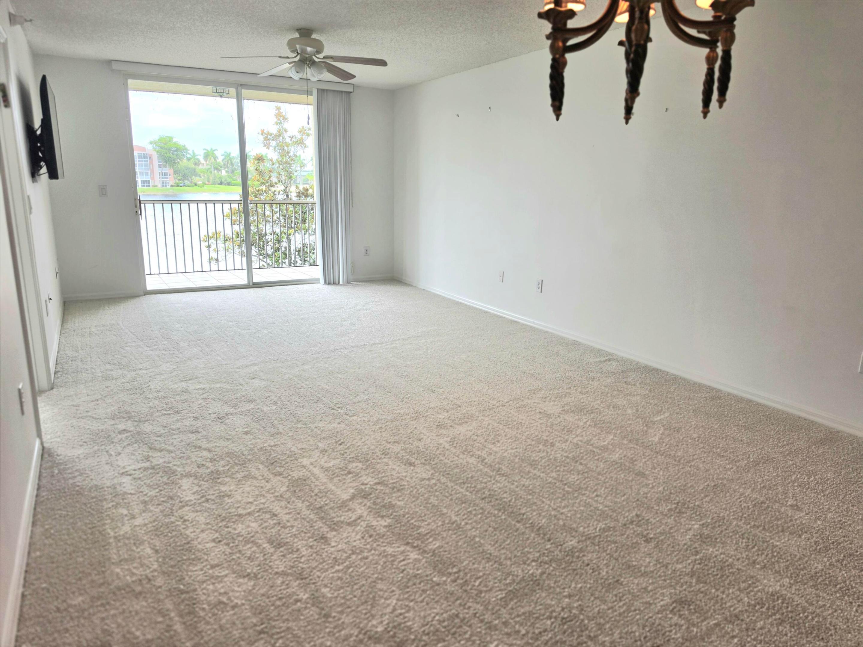 SOUTHAMPTON CONDOMINIUM H - Residential