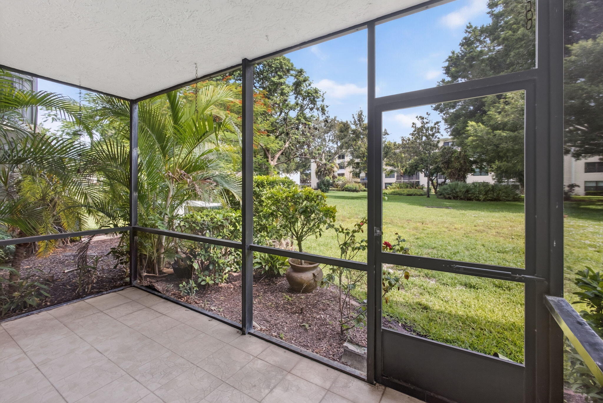 OCEAN PARKS CONDO - Residential