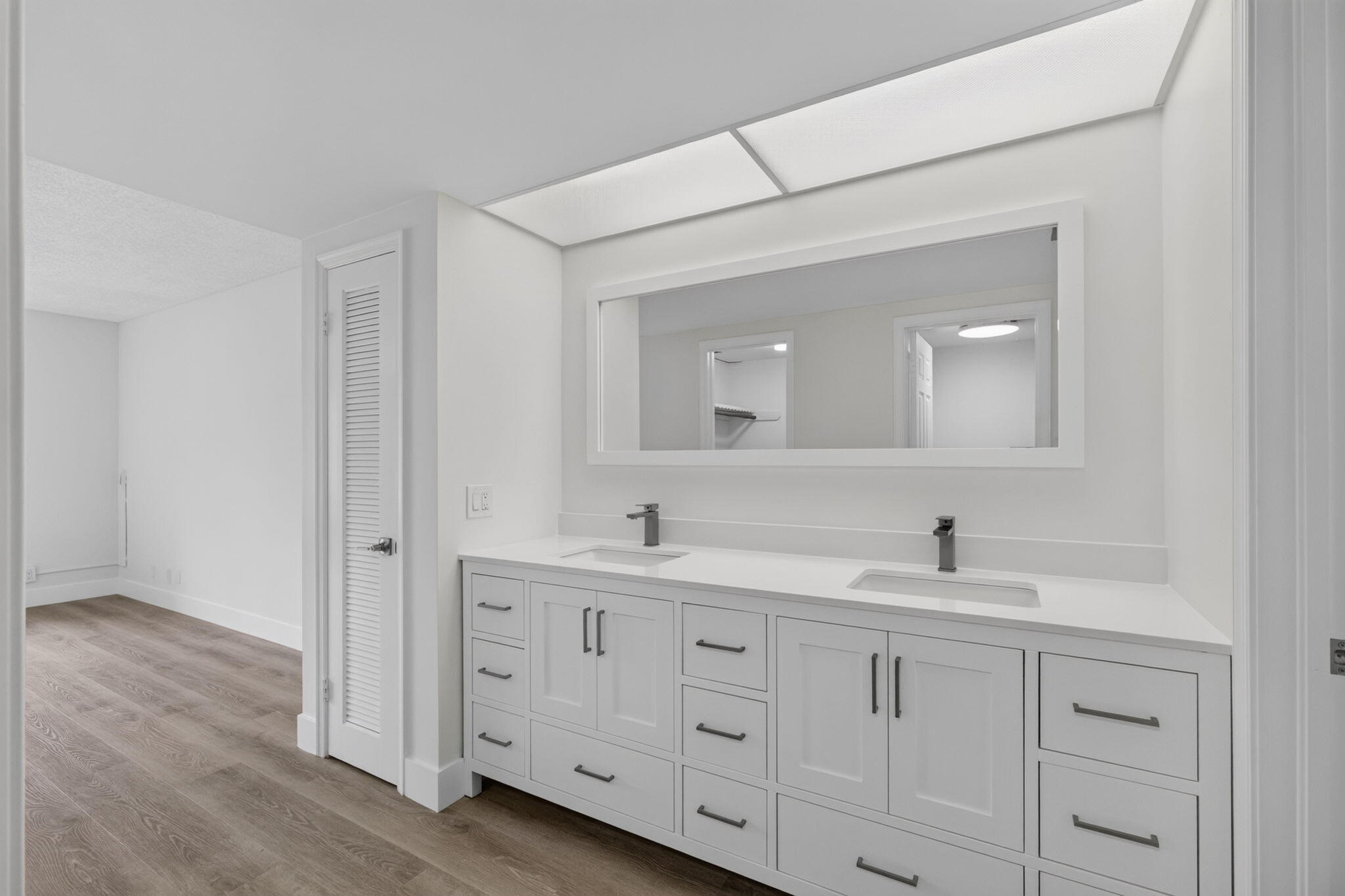OCEAN PARKS CONDO - Residential