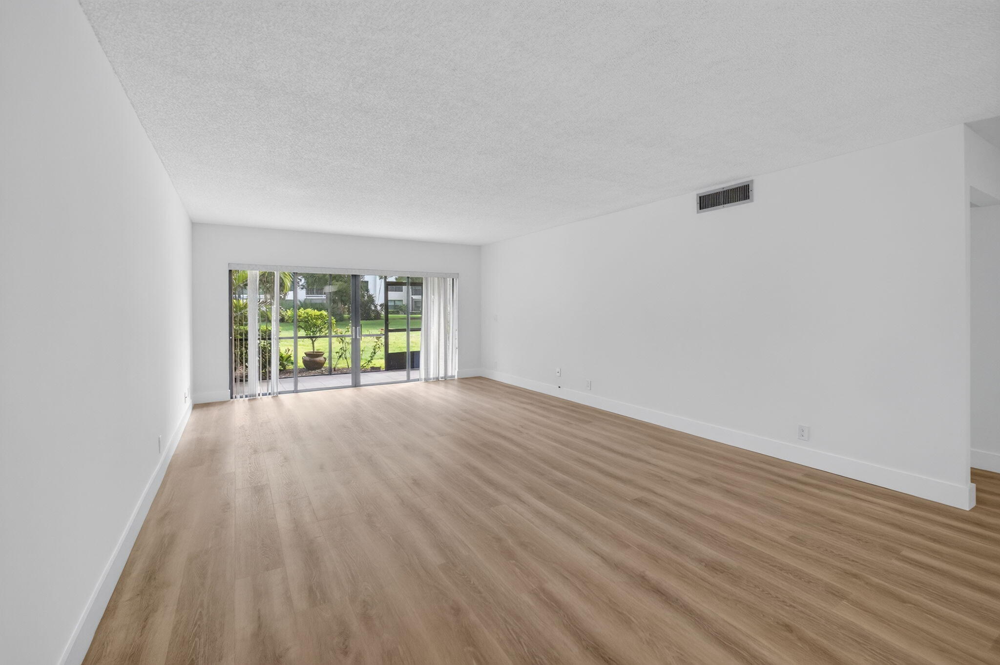 OCEAN PARKS CONDO - Residential