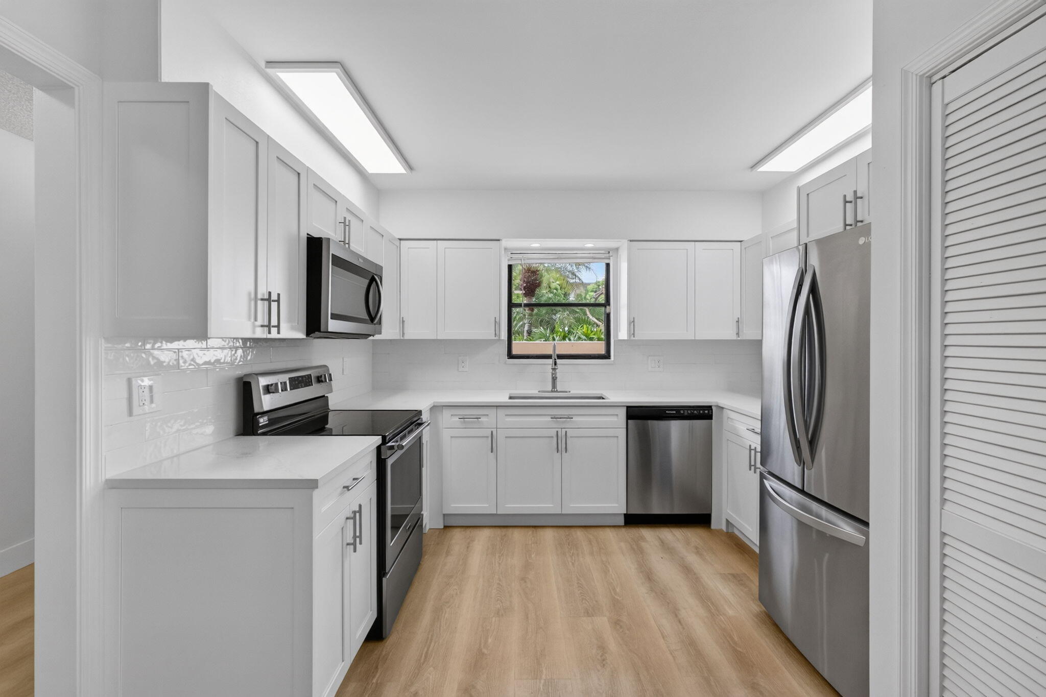 OCEAN PARKS CONDO - Residential