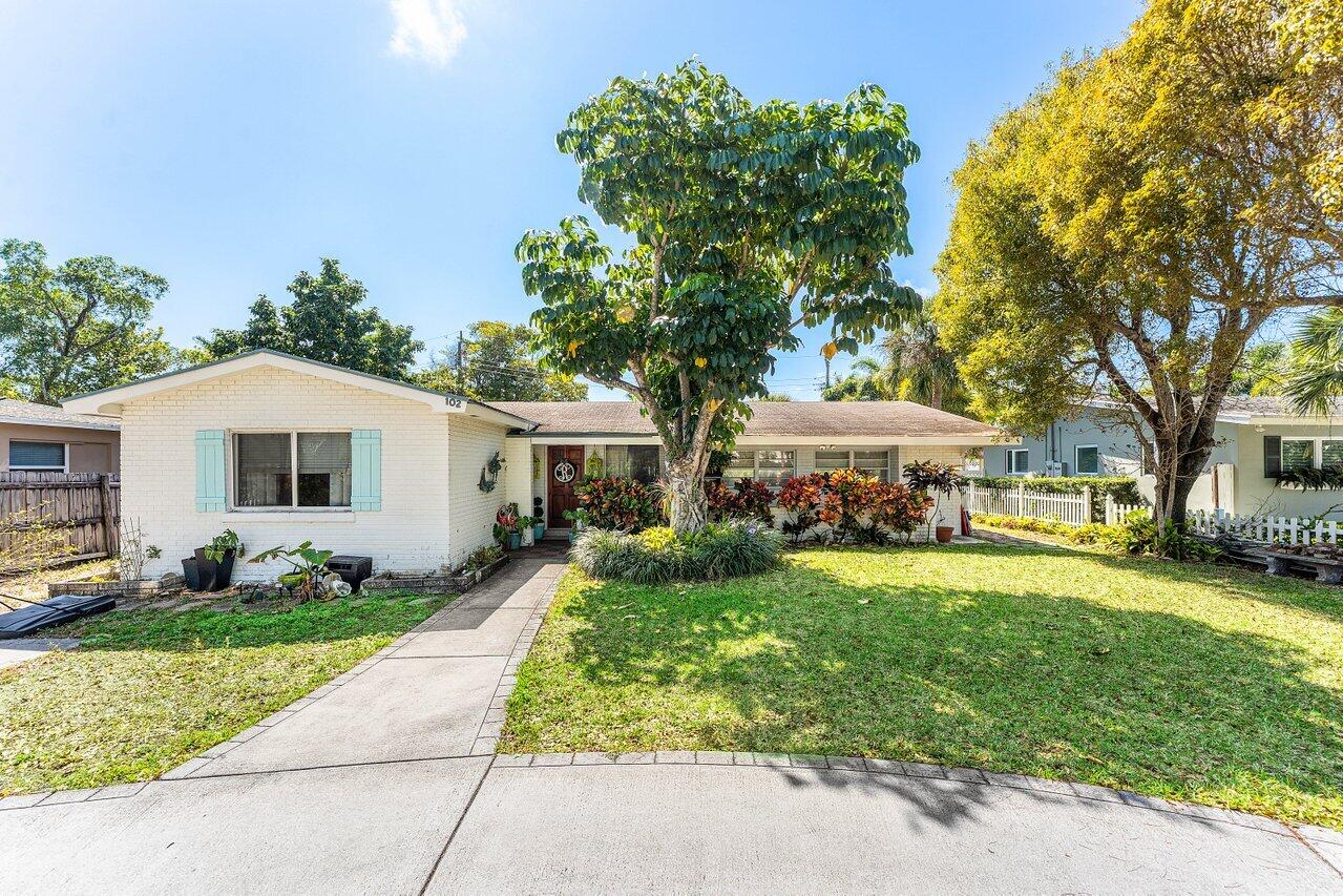 NORTHRIDGE - Residential