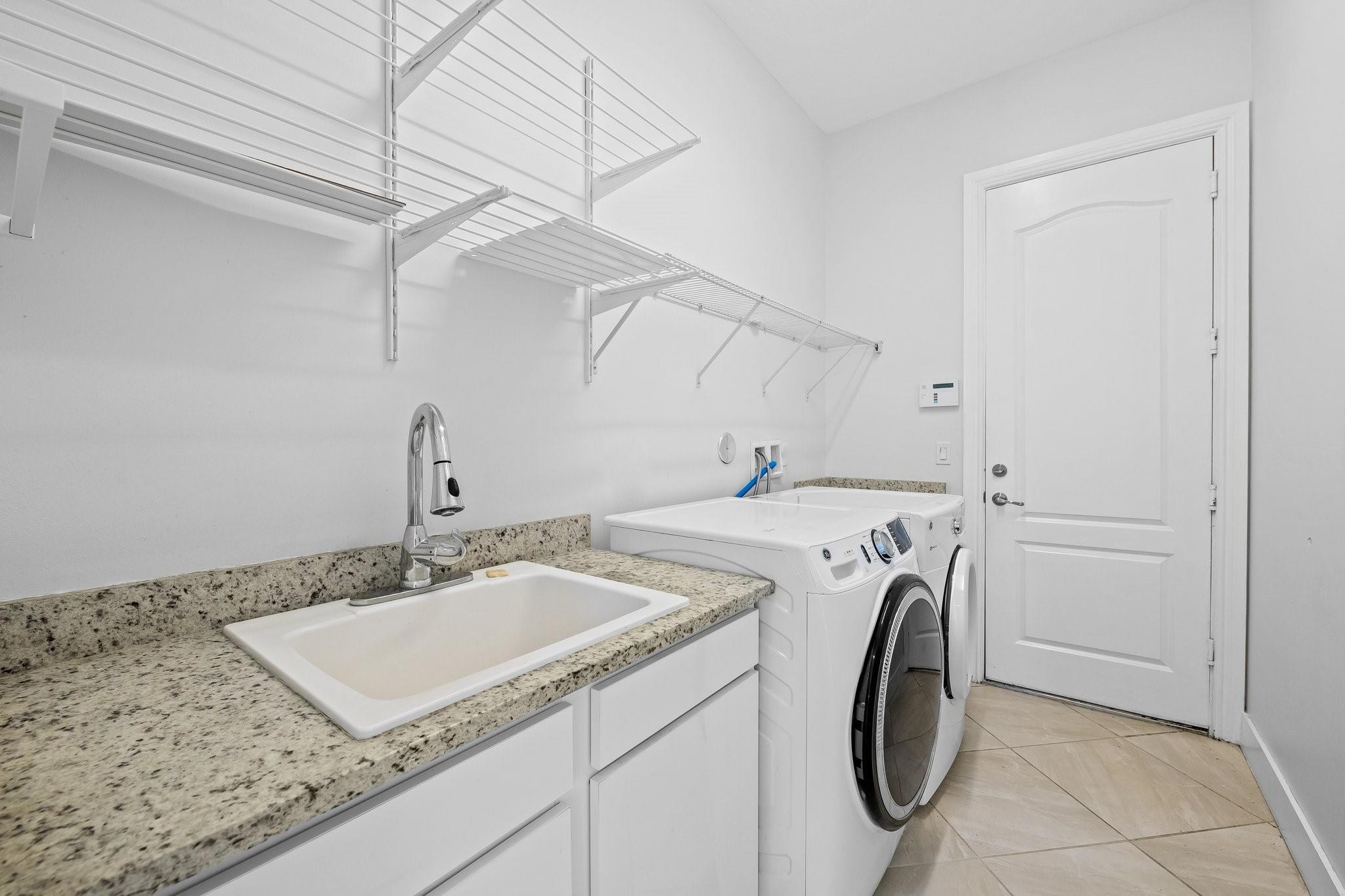 TARALYNE OAKS - Residential