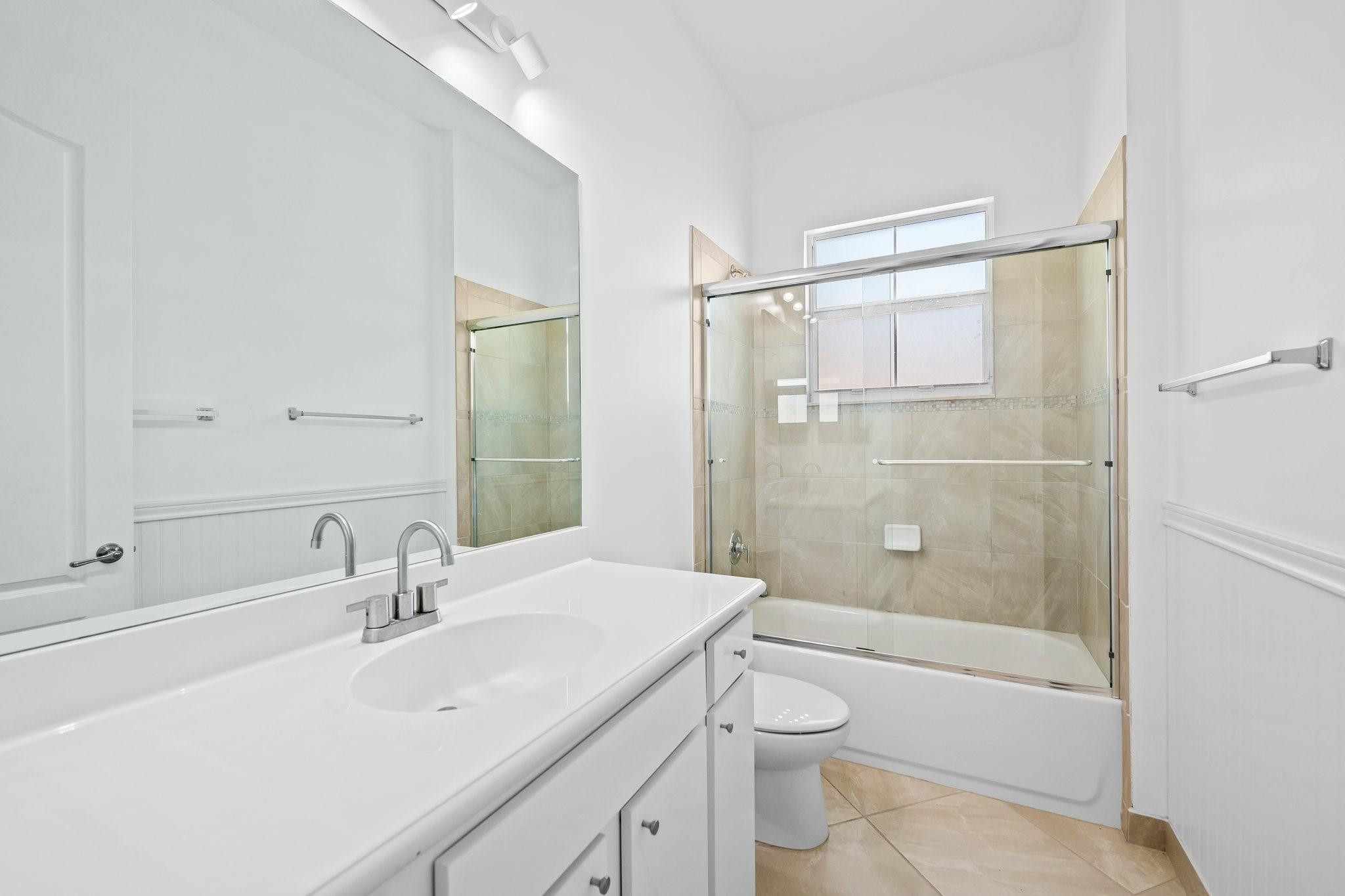 TARALYNE OAKS - Residential