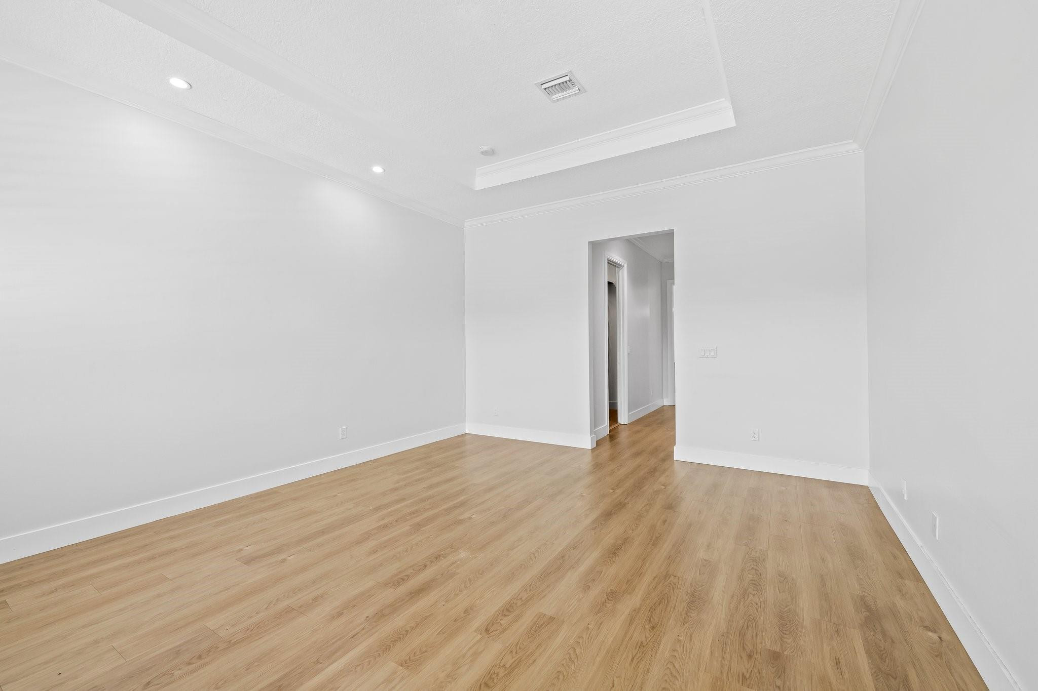 TARALYNE OAKS - Residential