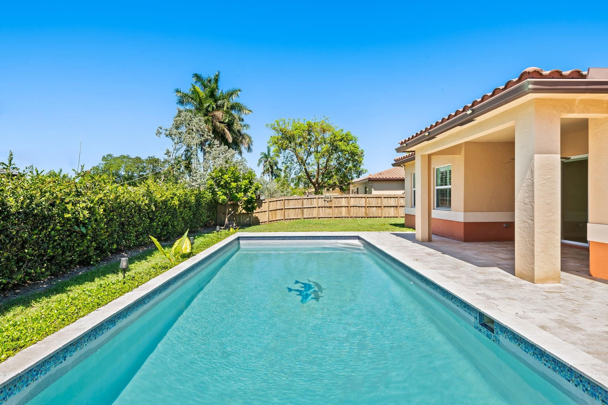 TARALYNE OAKS - Residential