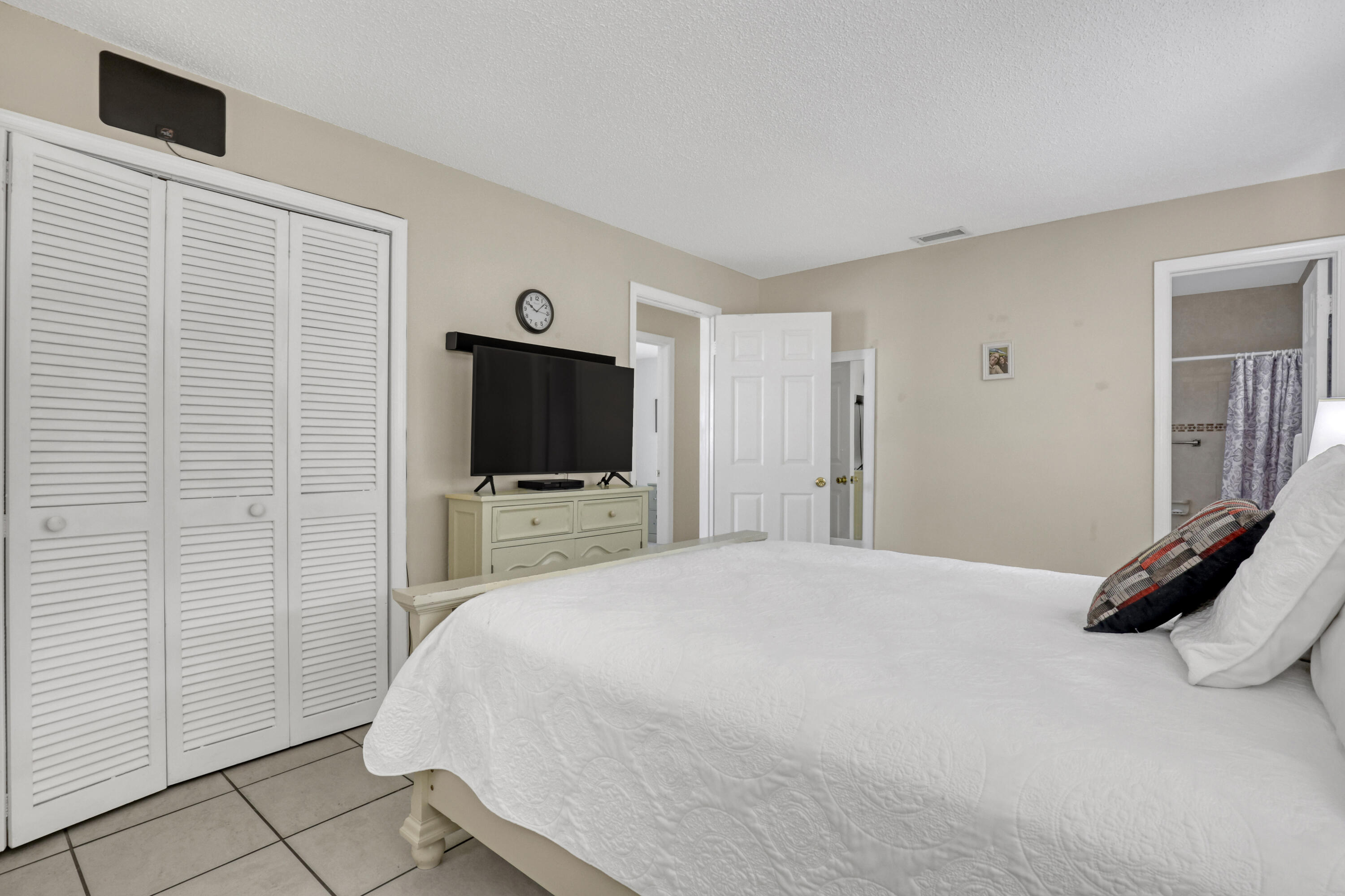 LAKE BOYNTON ESTATES 1 - Residential
