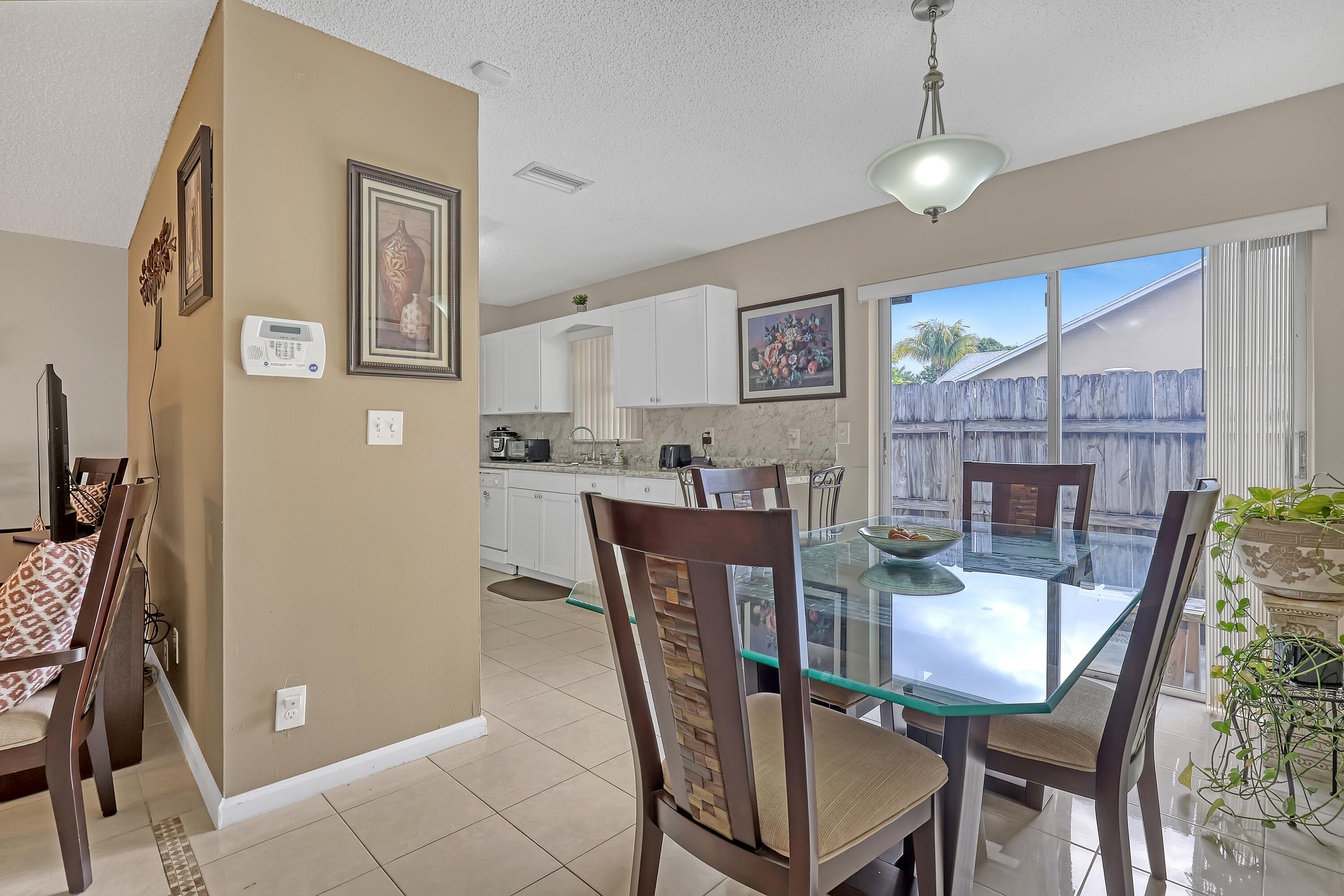 LAKE BOYNTON ESTATES 1 - Residential