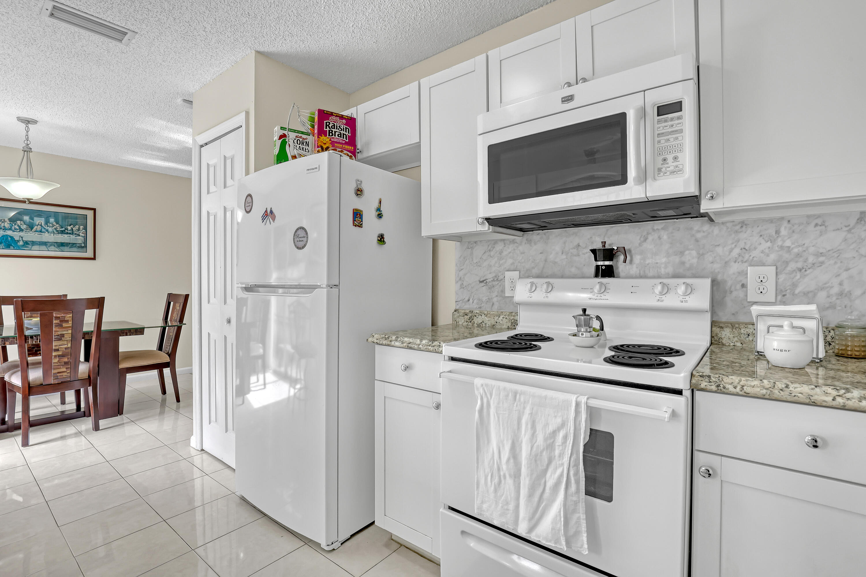 LAKE BOYNTON ESTATES 1 - Residential