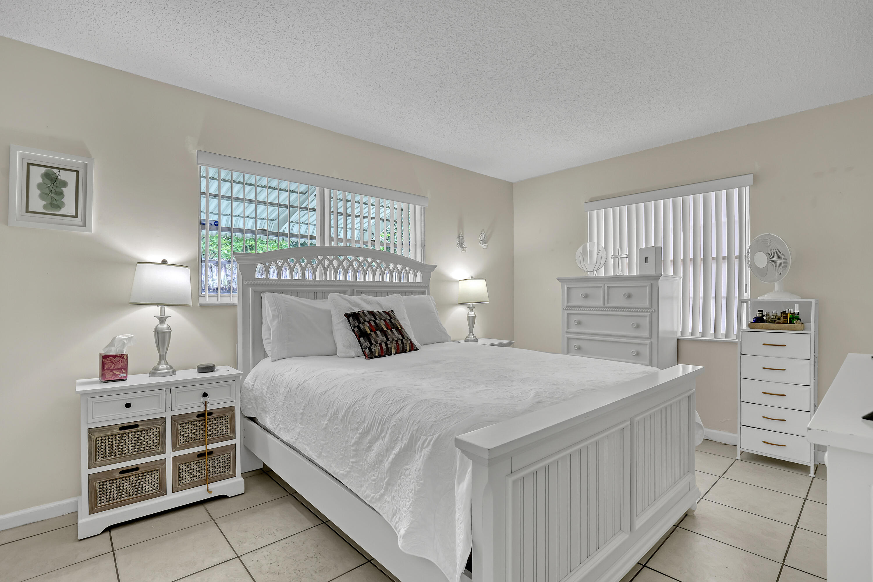 LAKE BOYNTON ESTATES 1 - Residential
