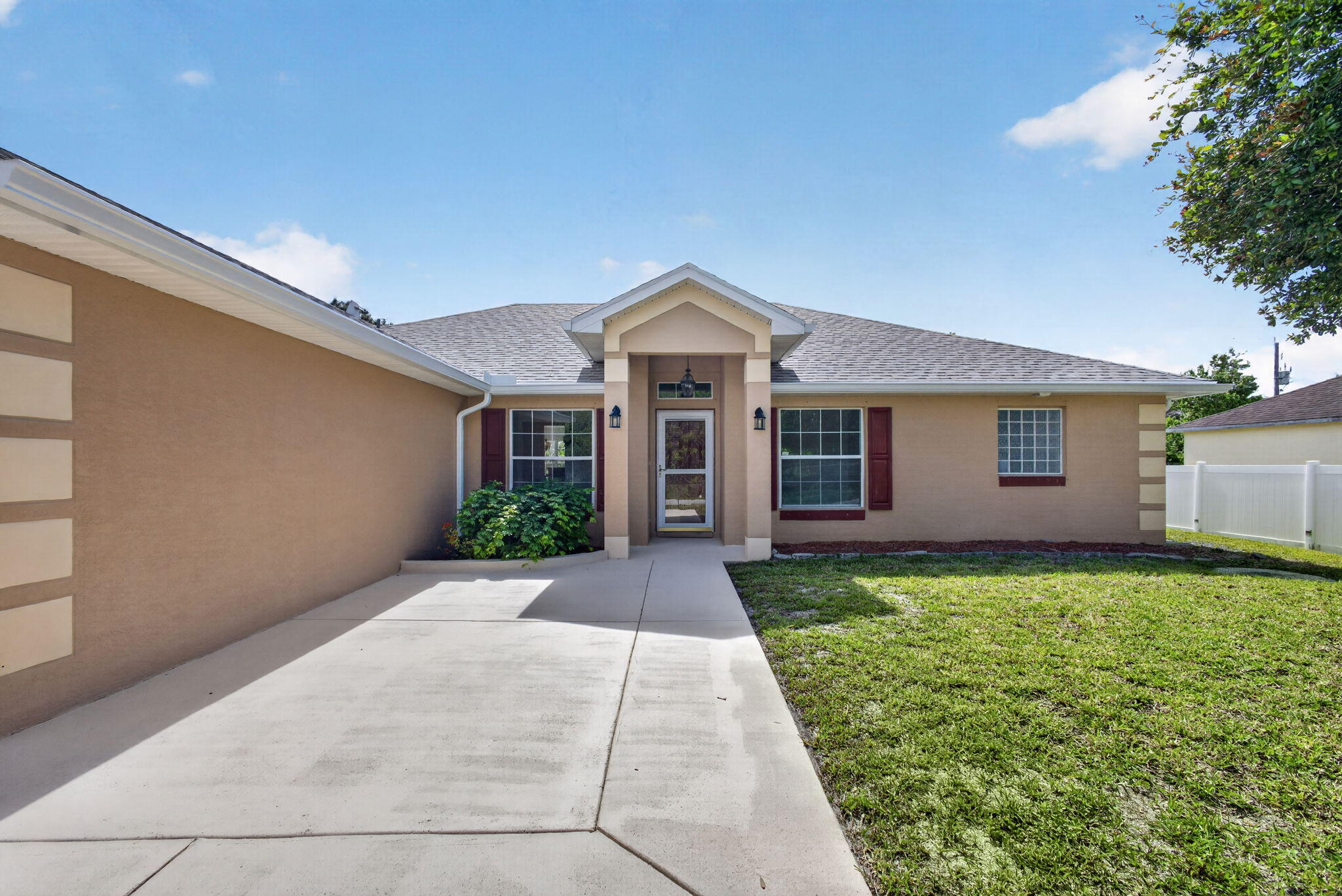 PORT ST LUCIE SECTION 27 - Residential