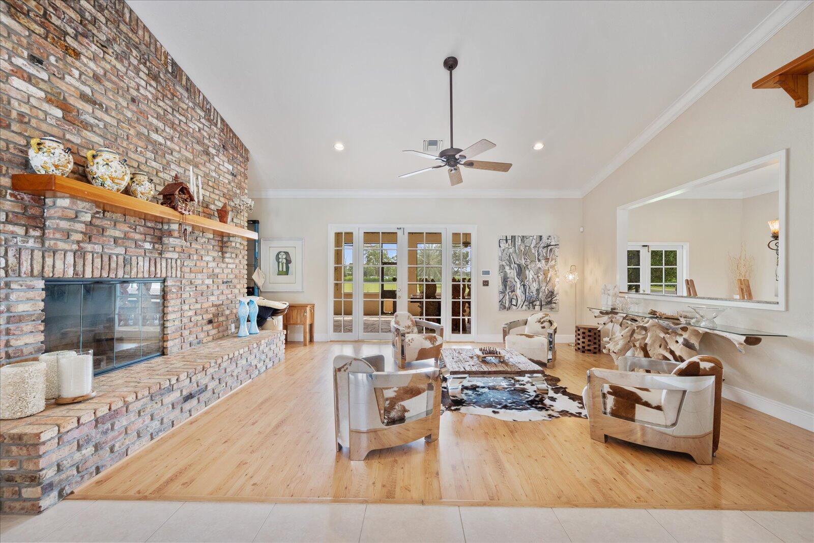 LOXAHATCHEE GROVES - Residential