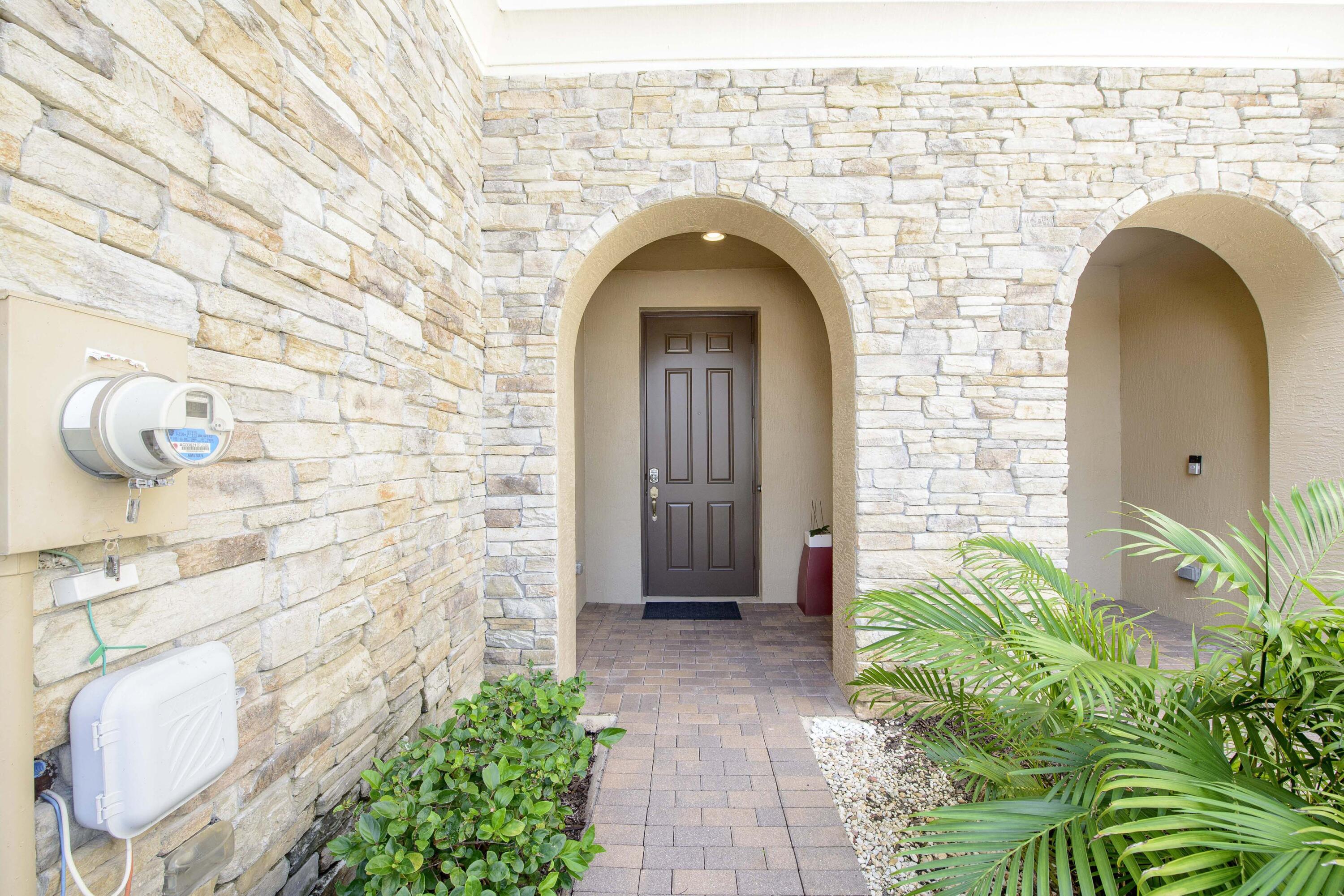 WELLINGTON PARC - Residential