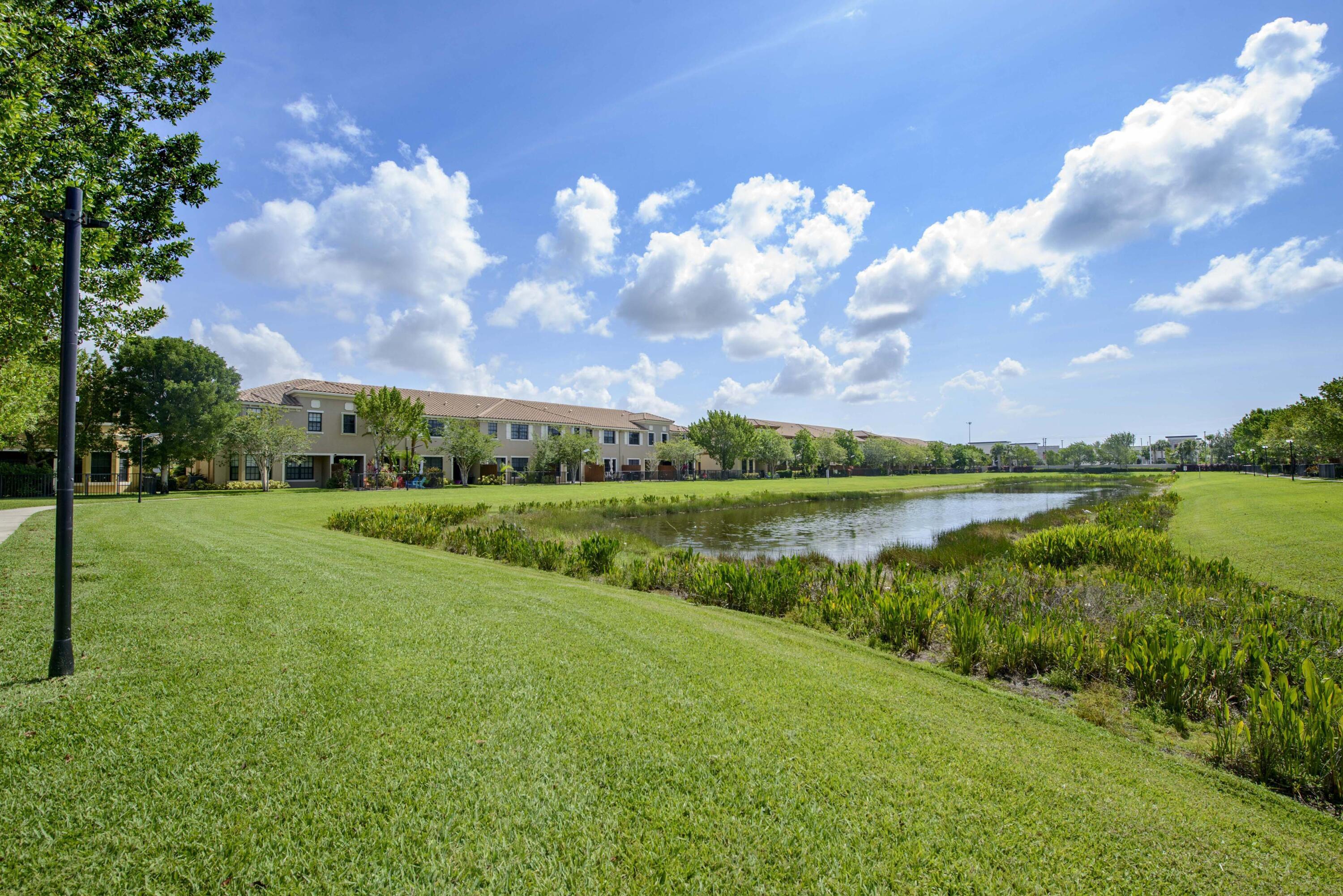 WELLINGTON PARC - Residential
