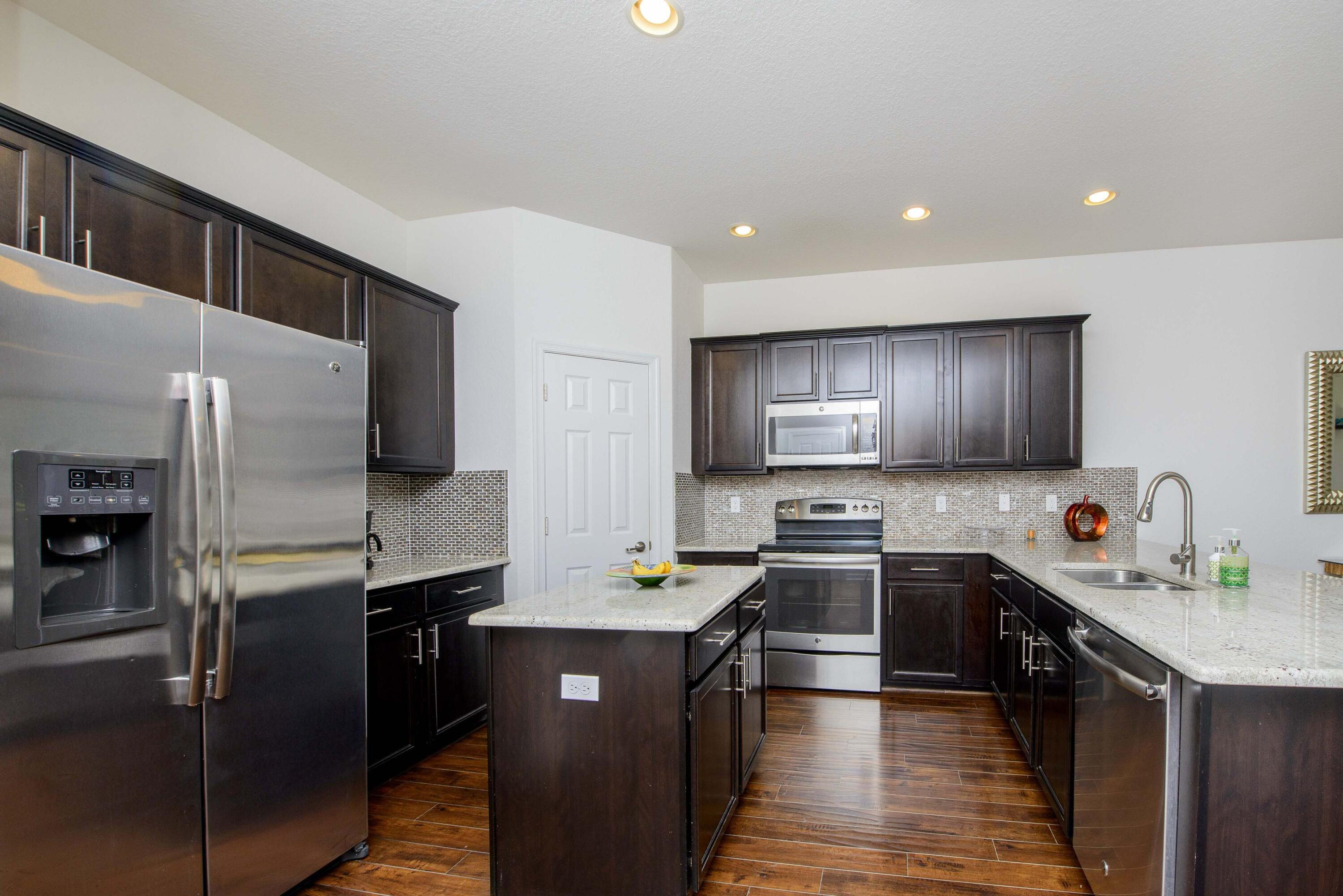 WELLINGTON PARC - Residential