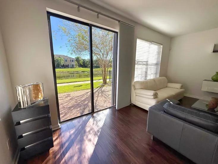 WELLINGTON PARC - Residential