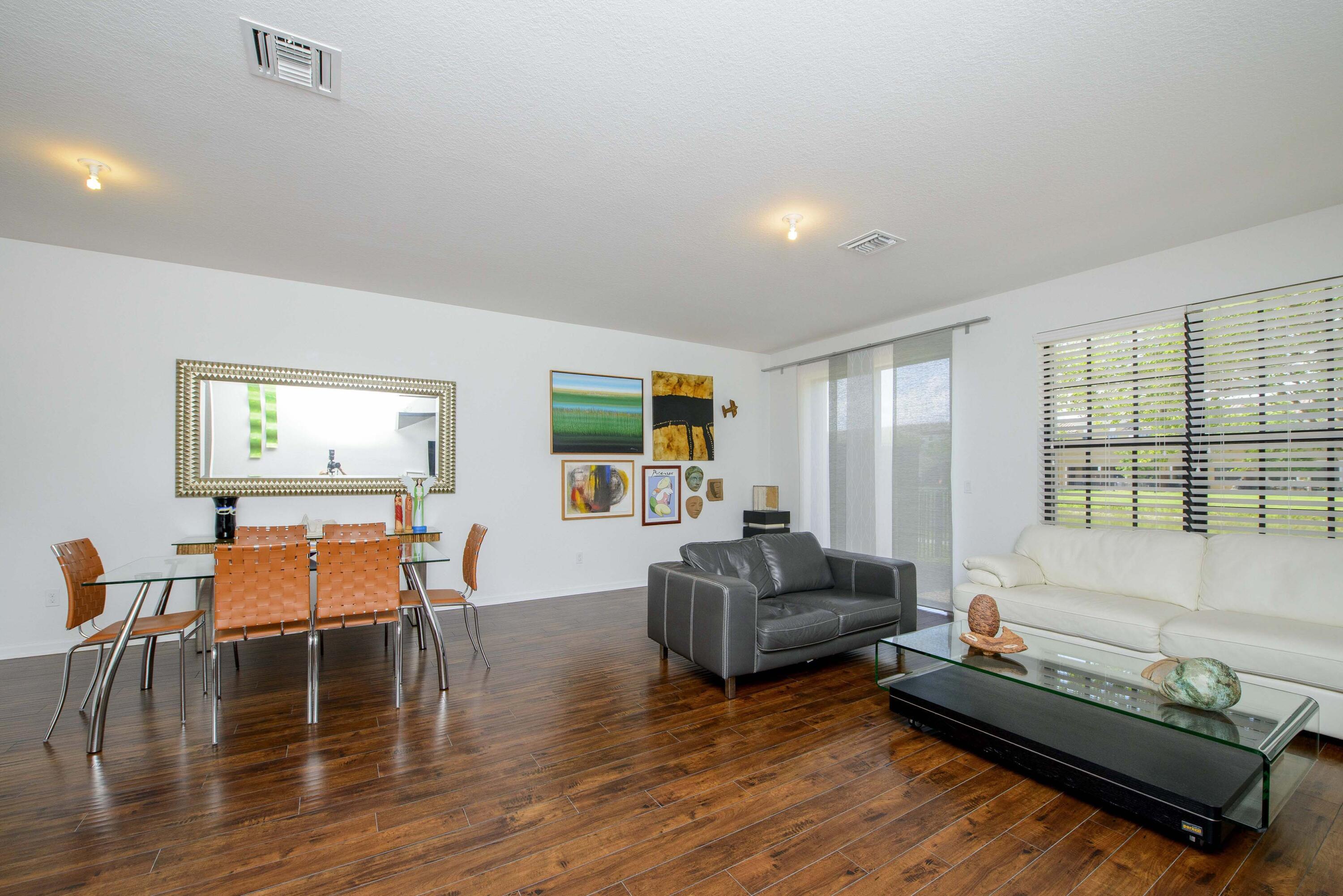 WELLINGTON PARC - Residential