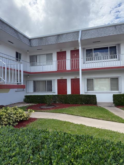 MURRY HILLS APT BLDG CONDO - Residential